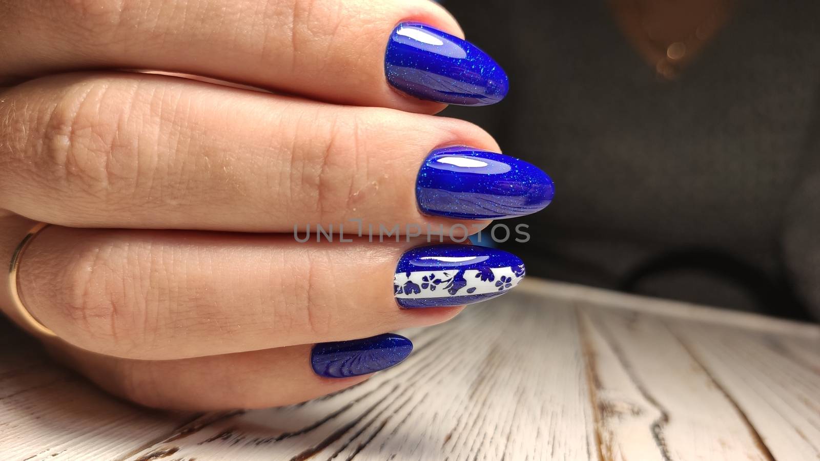 Fashionable design of manicure. Best 2019