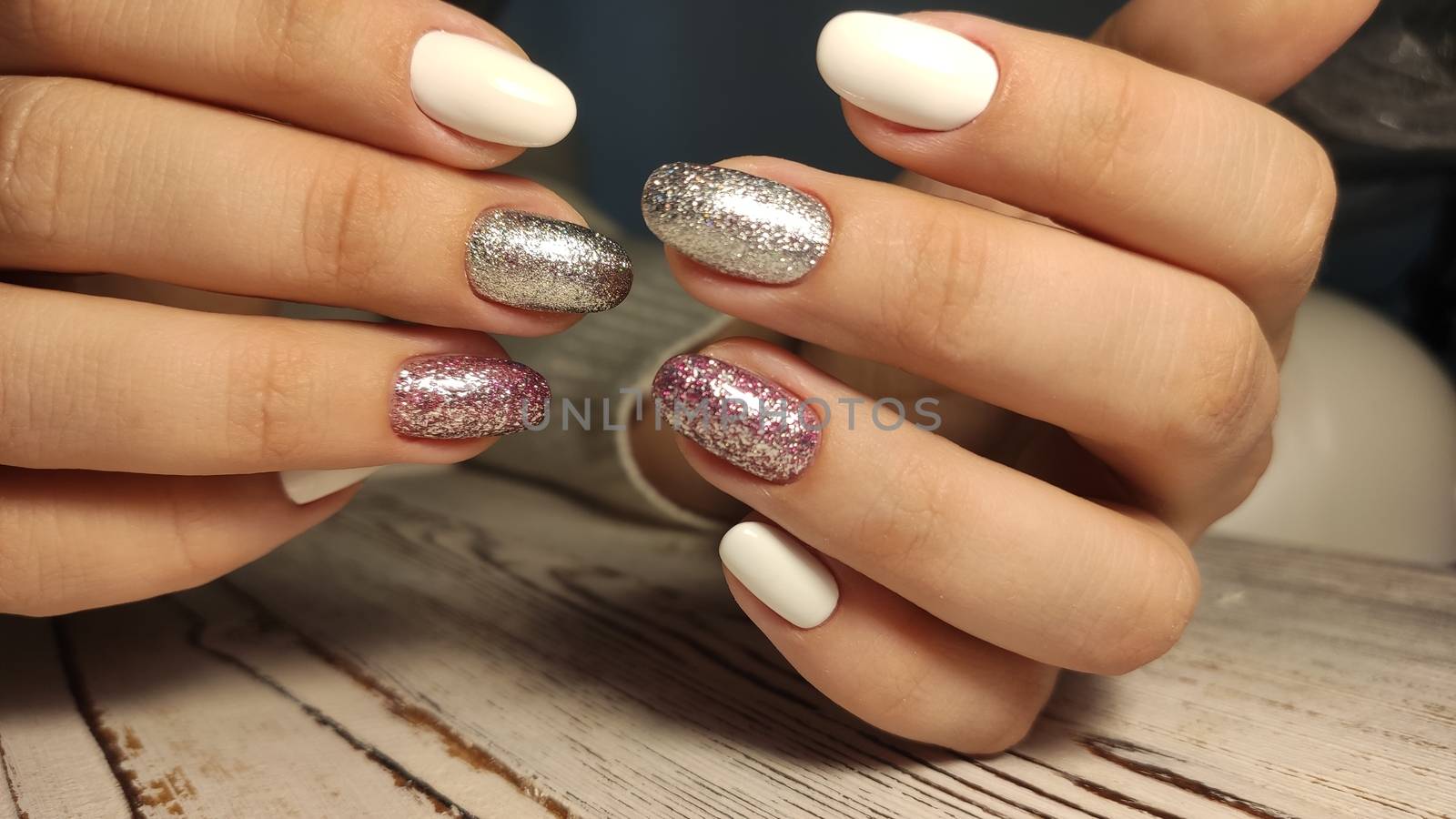 Fashionable design of manicure. Best 2019