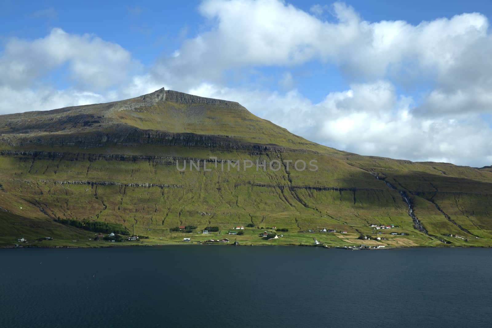 Good weather on the Faroe Islands by vlad-m