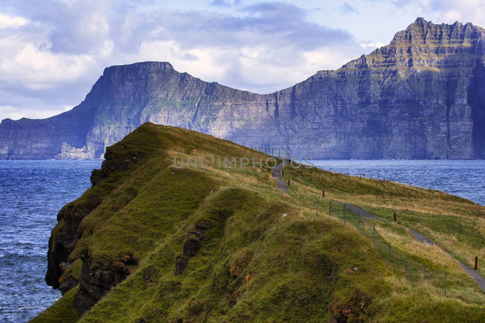 Gorge, Gjogv, Faroe Islands by vlad-m