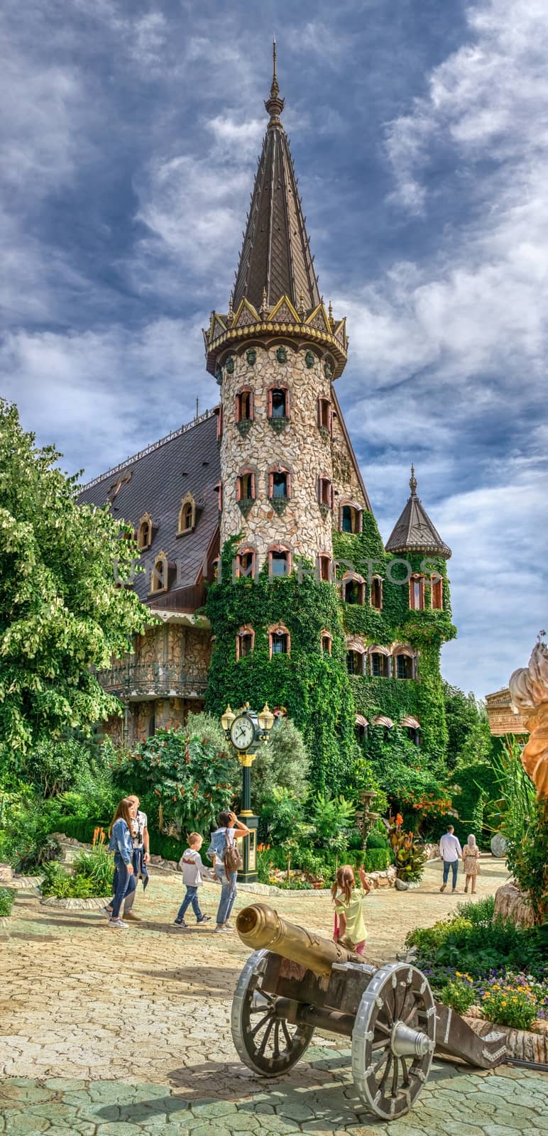 Castle towers of Ravadinovo, Bulgaria by Multipedia