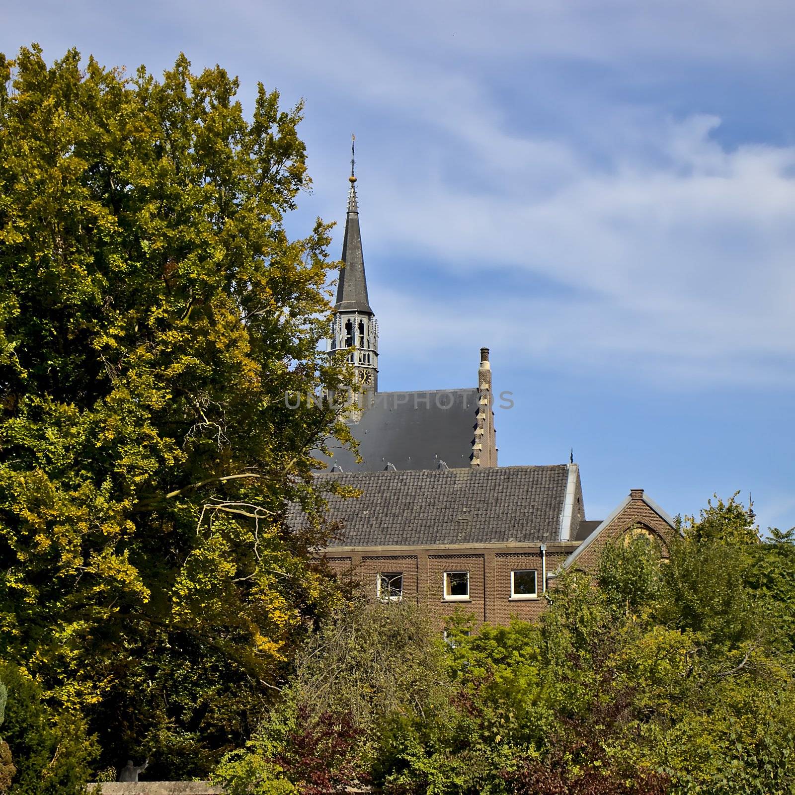 This is a place of pilgrimage in Roermond. The chapel is devoted to Mary. Pilgrims come here to light a candle. They pray, lay down their worries and are grateful for their blessings. The chapel is decorated with over 7000 tiles on the walls as a proof of this.