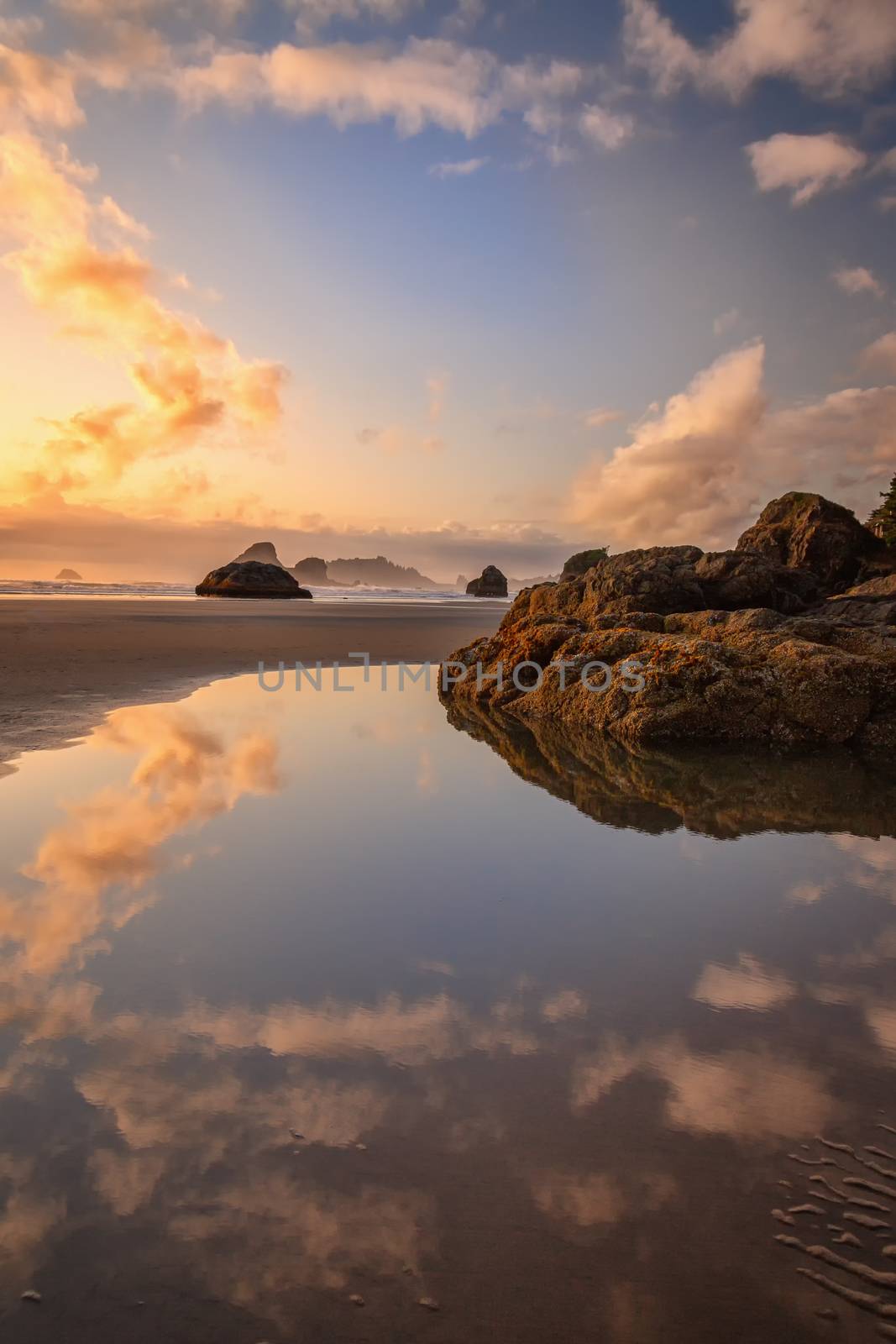 A dramatic and colorful seascape at a northern California beach.