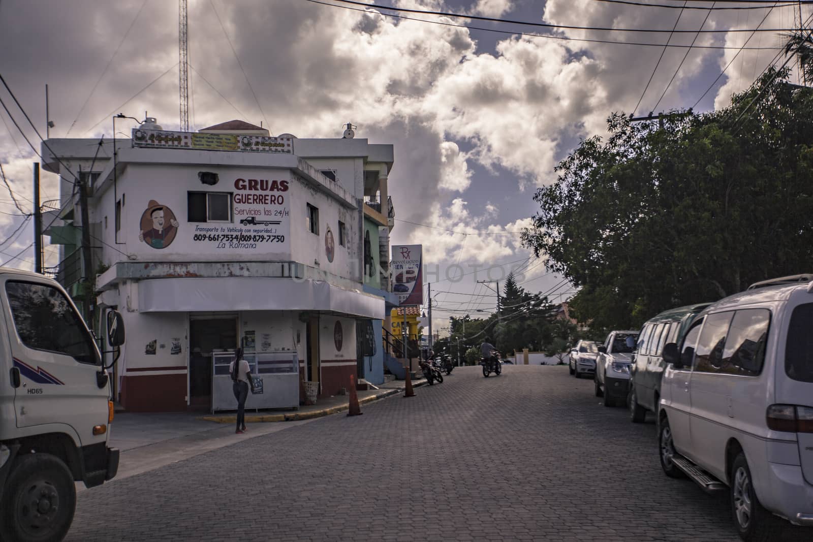 Bayahibe street Life by pippocarlot