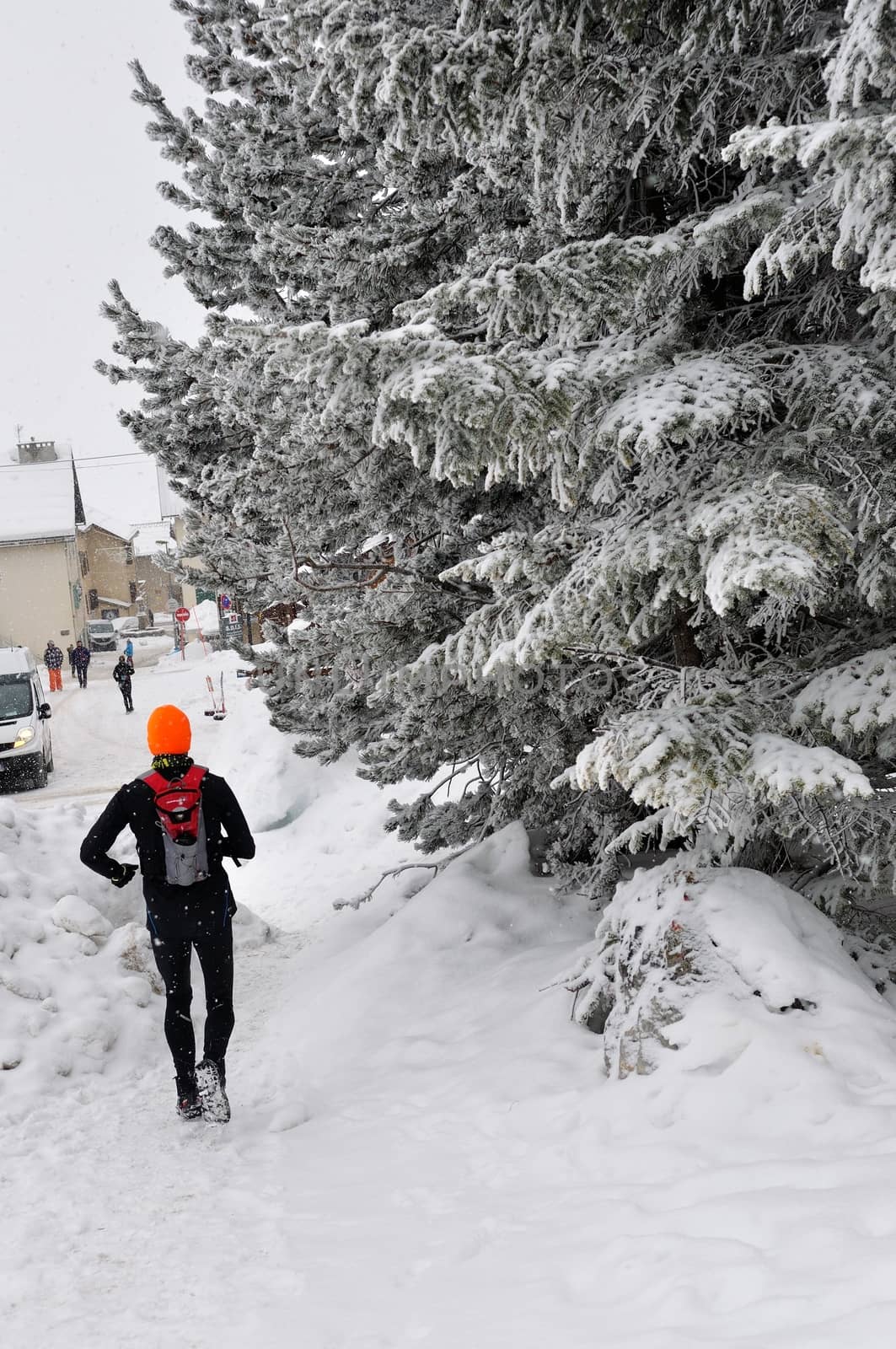 walk in the station of Montgenevre taken by the cold, the snow and the frost. France