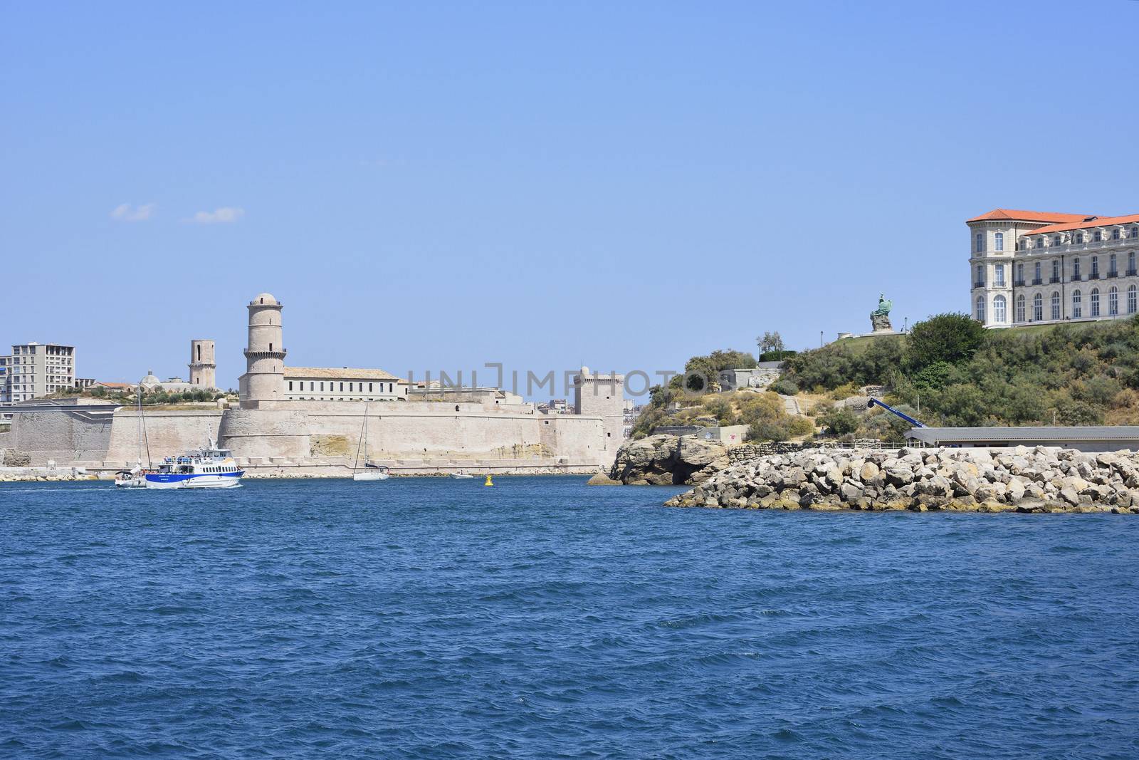 sea ​​trip around the city of Marseille and the creeks, France