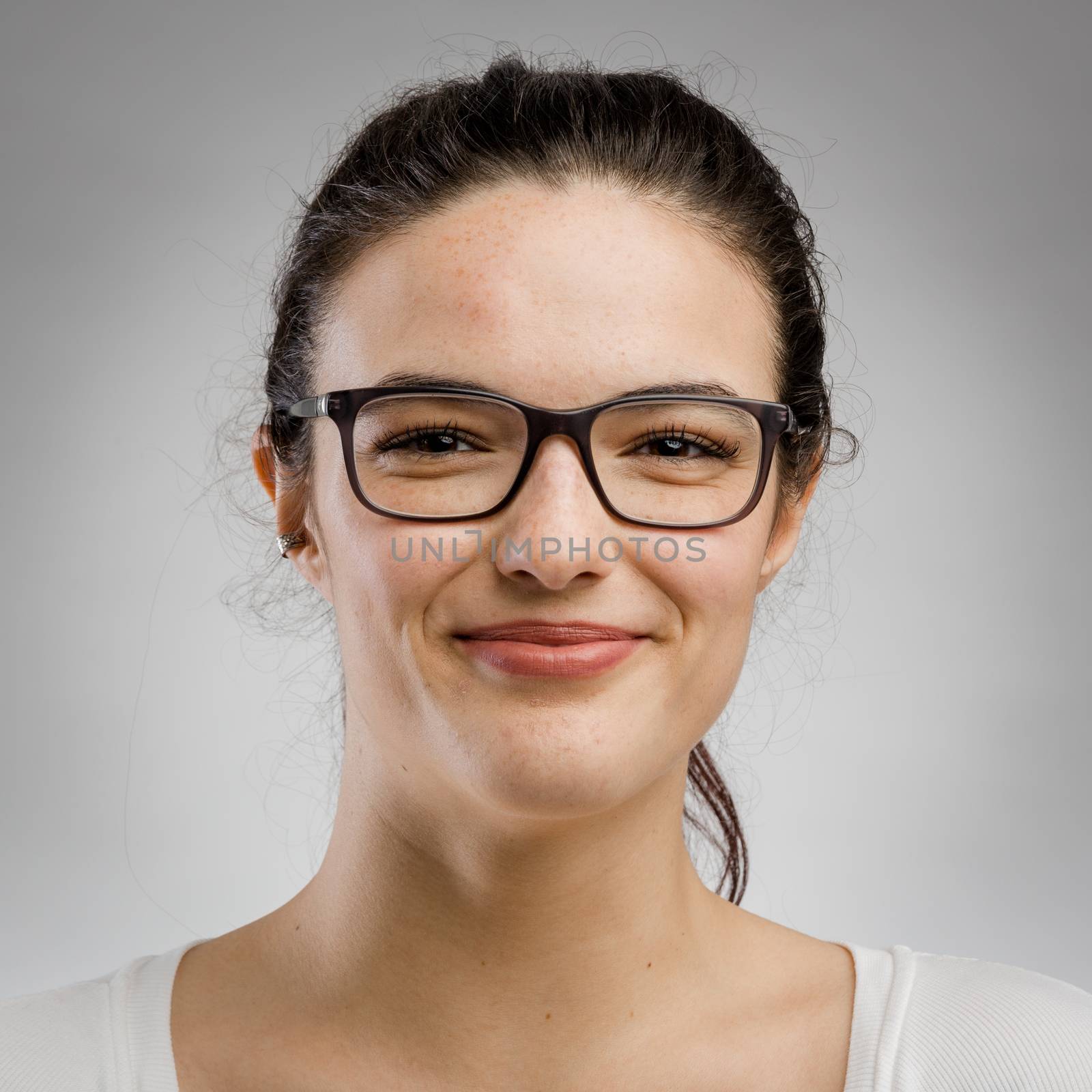 Cute portrait of a happy woman 