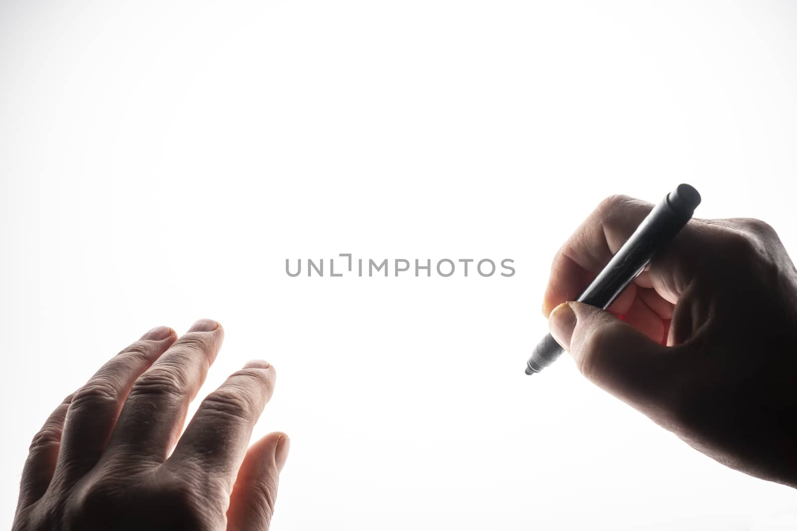 write on a backlit surface by sergiodv