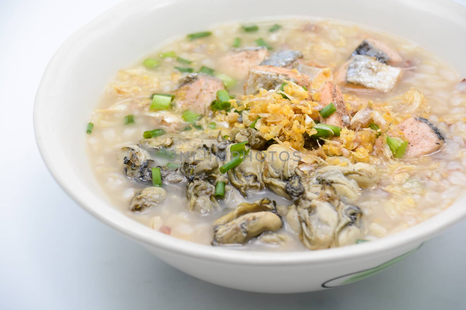 Seafood boiled rice with Salmon and Oysters by yuiyuize