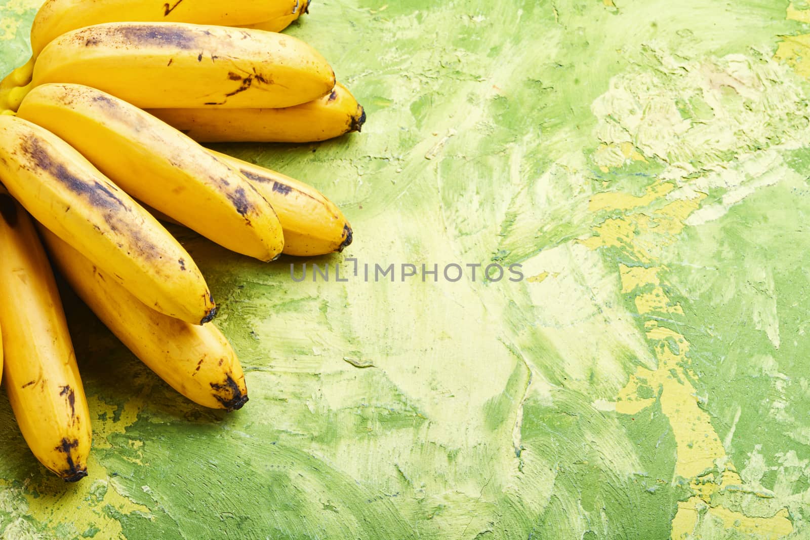 A bunch of ripe bananas.Space for text