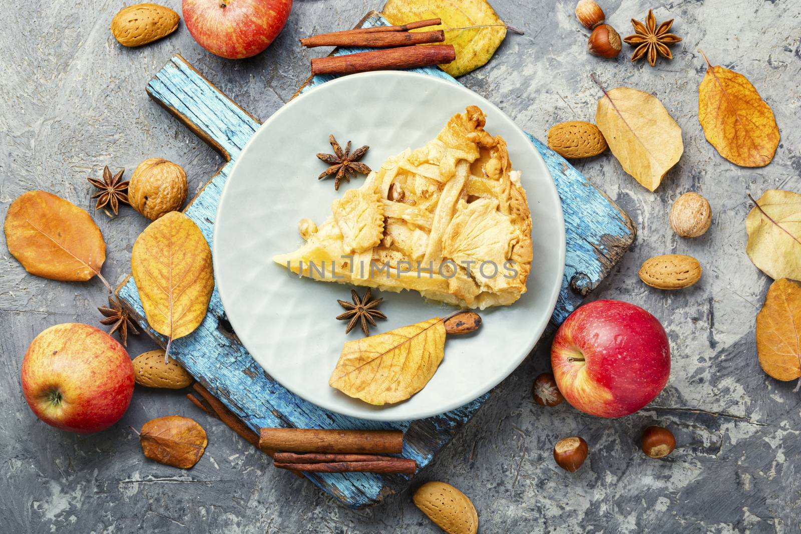 Autumn homemade pie with ripe apples.American pie.