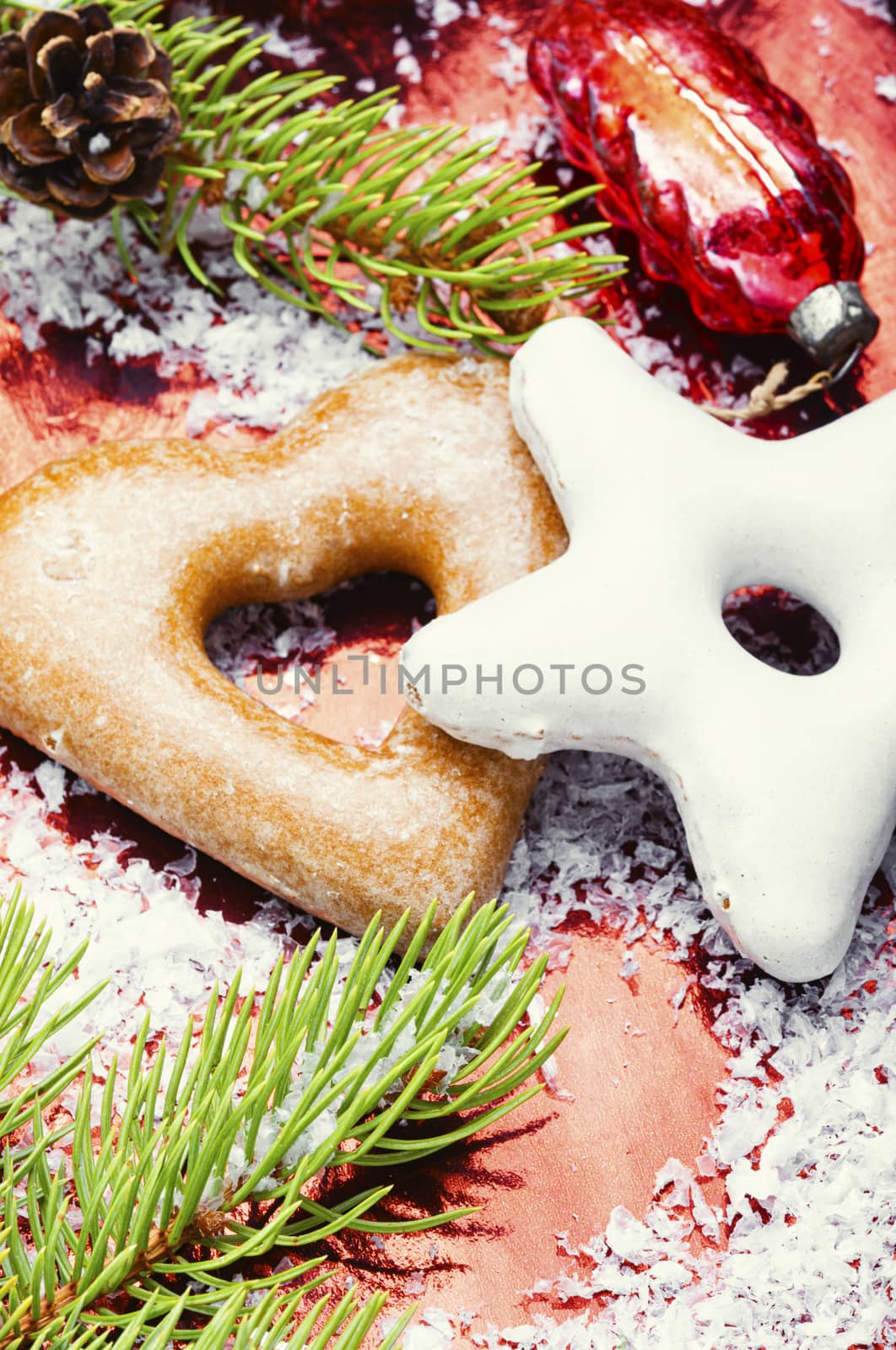 Festive gingerbread cookies by LMykola