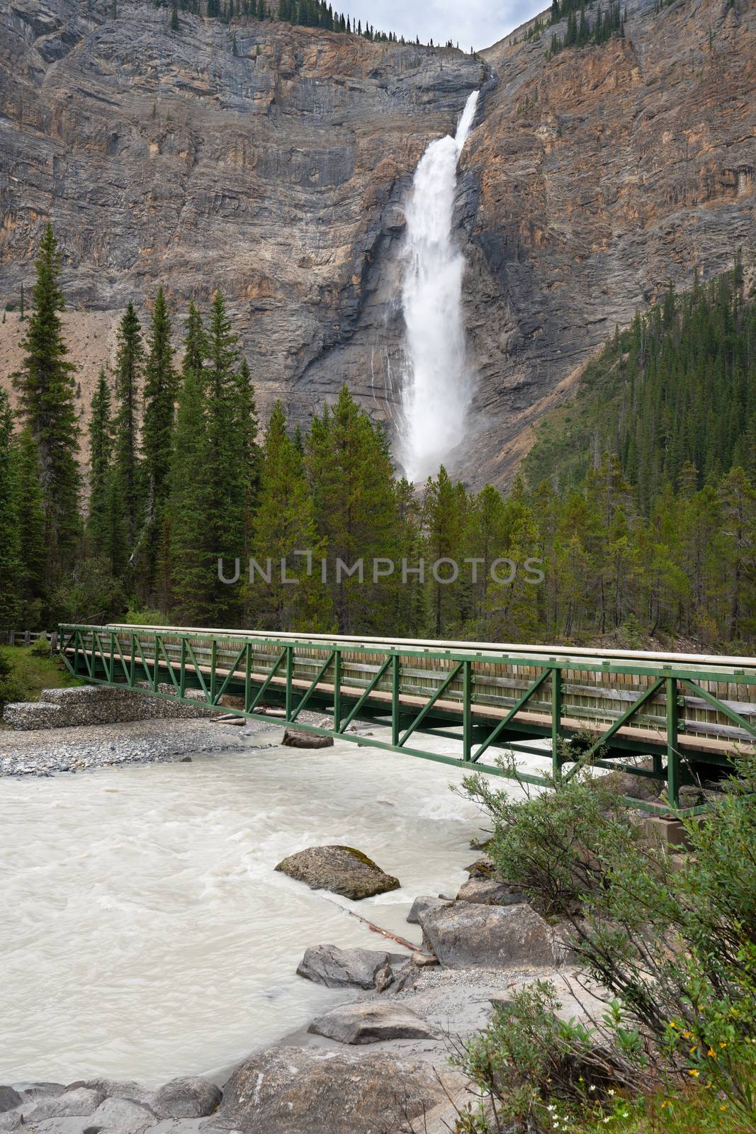 Image of the Takakkaw Falls, the second largest falls of Canada within the Yoho National Park, British Columbia