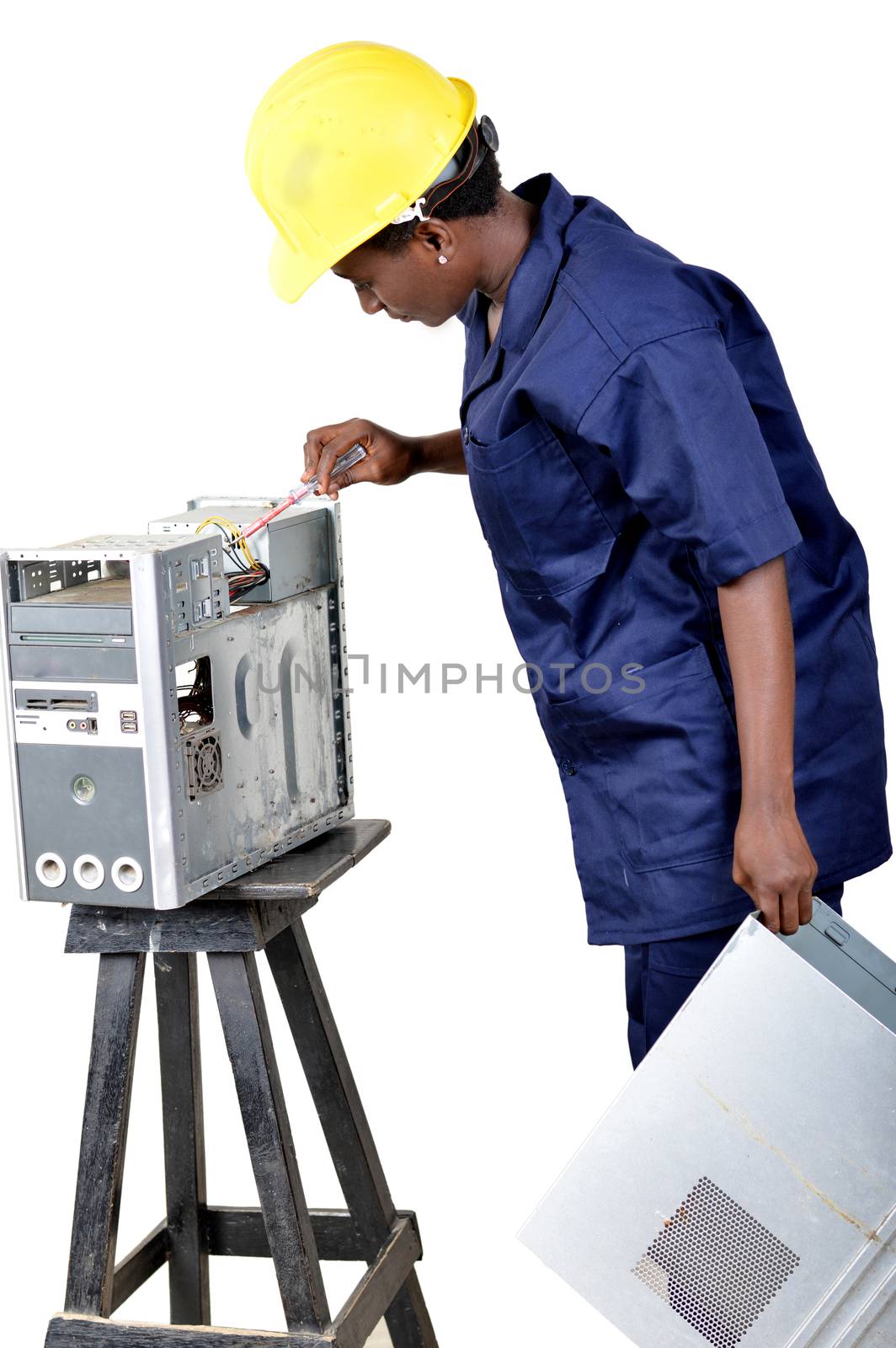This young woman opened the computer and looked for the breakdown