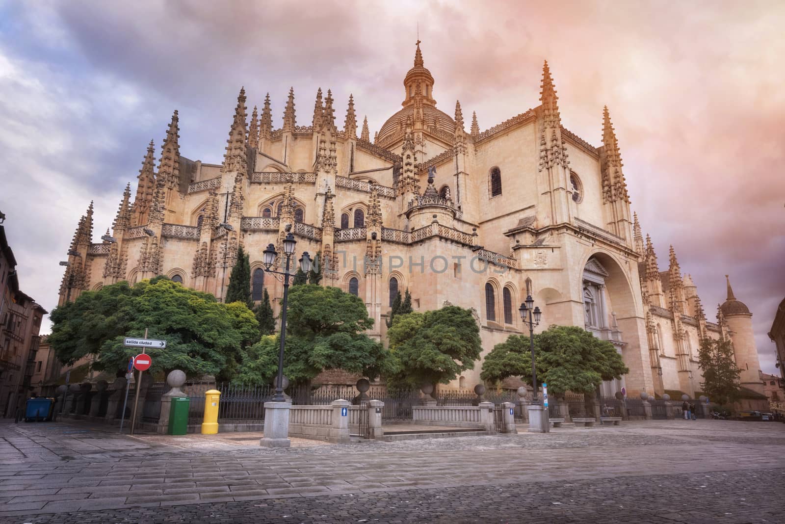 Segovia cathedral, Castilla y leon, Spain. by HERRAEZ