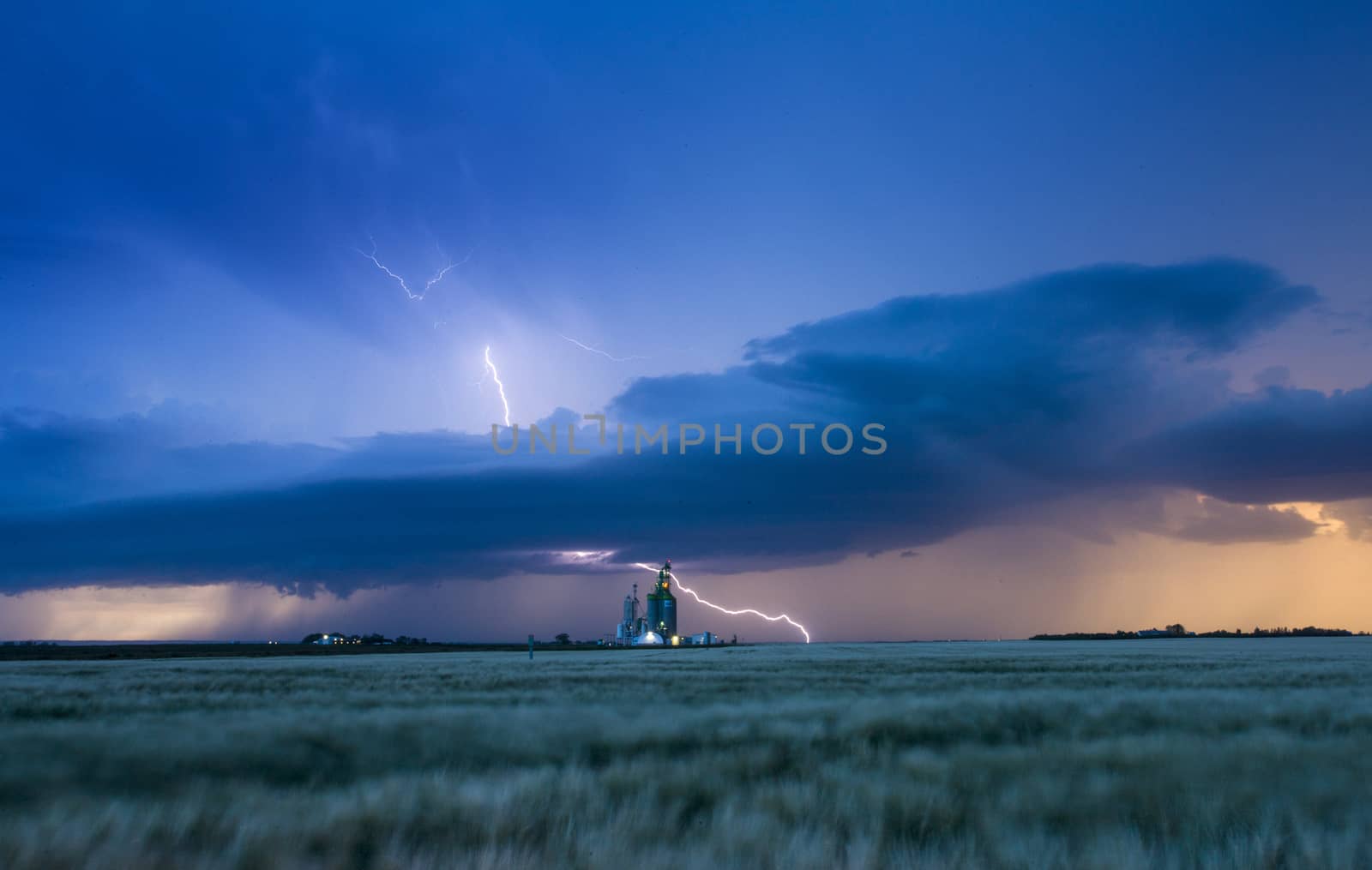 Lightning Storm Clouds Canada Saskatchewan Dramatic Summer