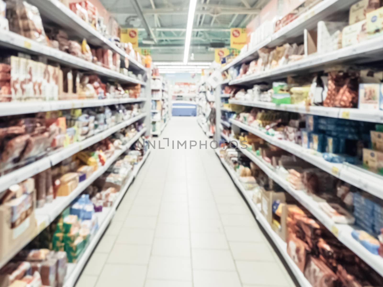 blurred supermarket aisle by fascinadora
