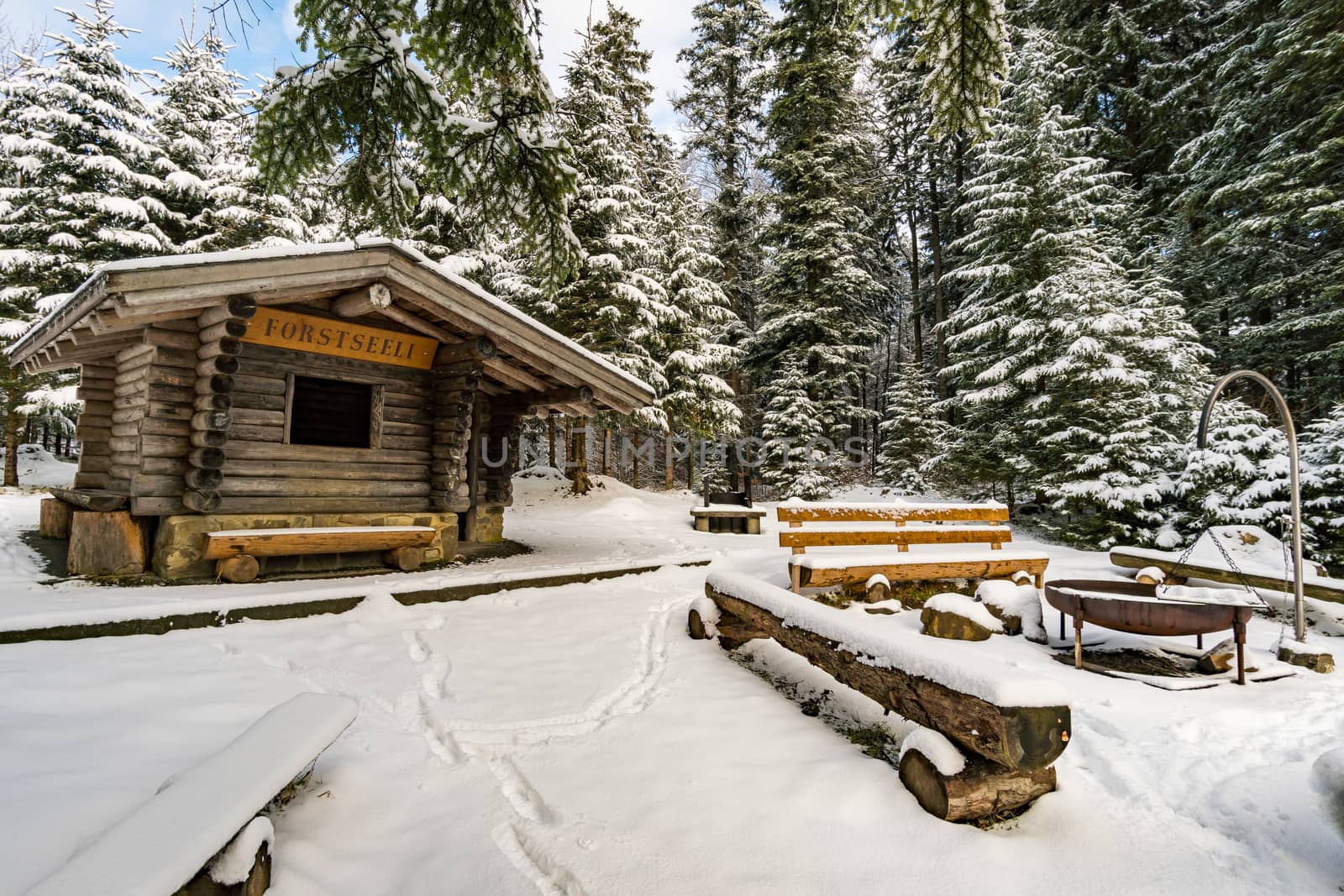 Wonderful winter hike from Restaurant Eggli over the Forstseeli and Diepoldsauer sponge to the Fähnerenspitz in the Appenzeller Land in Switzerland