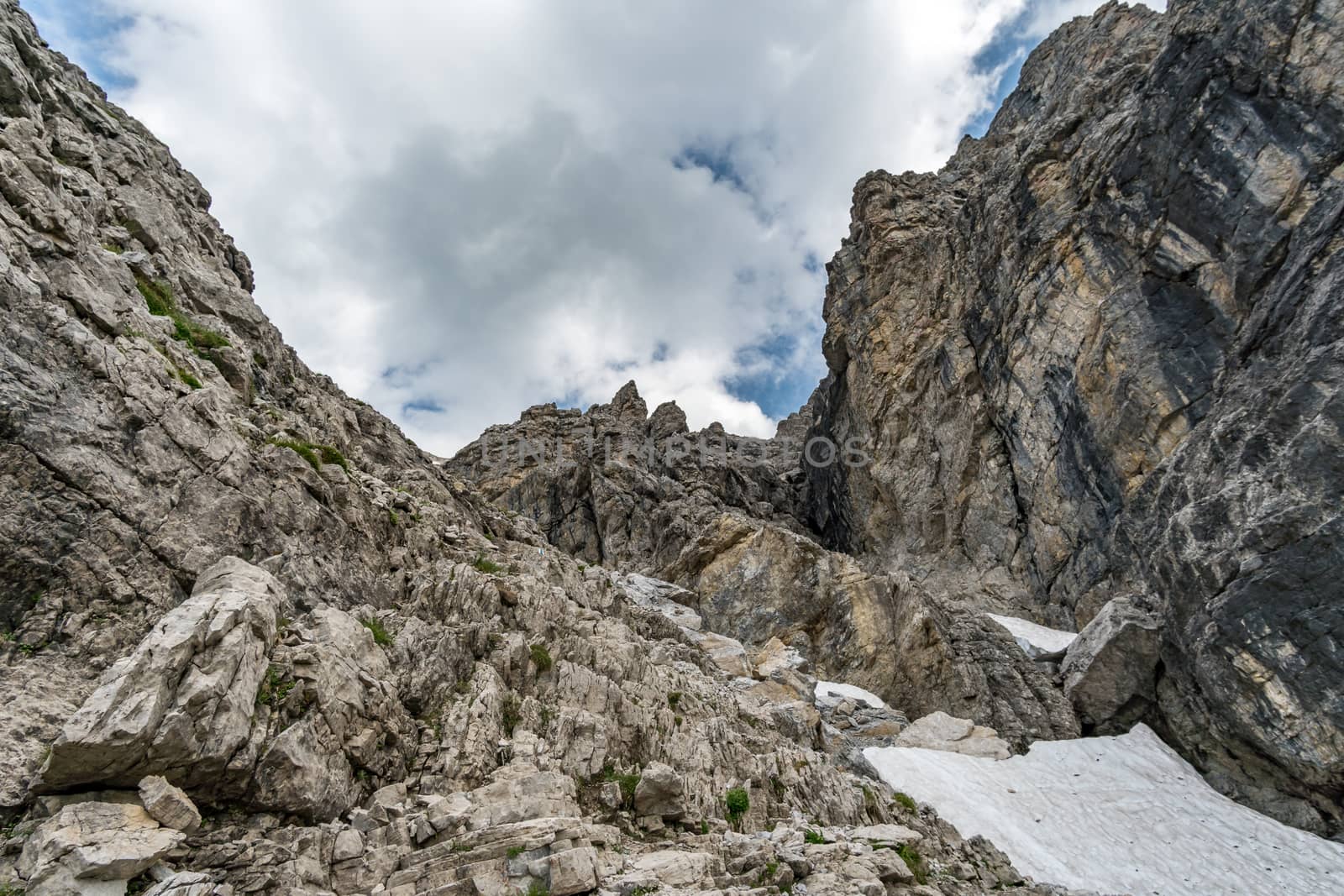 Beautiful mountain hike on the Great Widderstein in the Allgäu Alps in the Kleinwalsertal