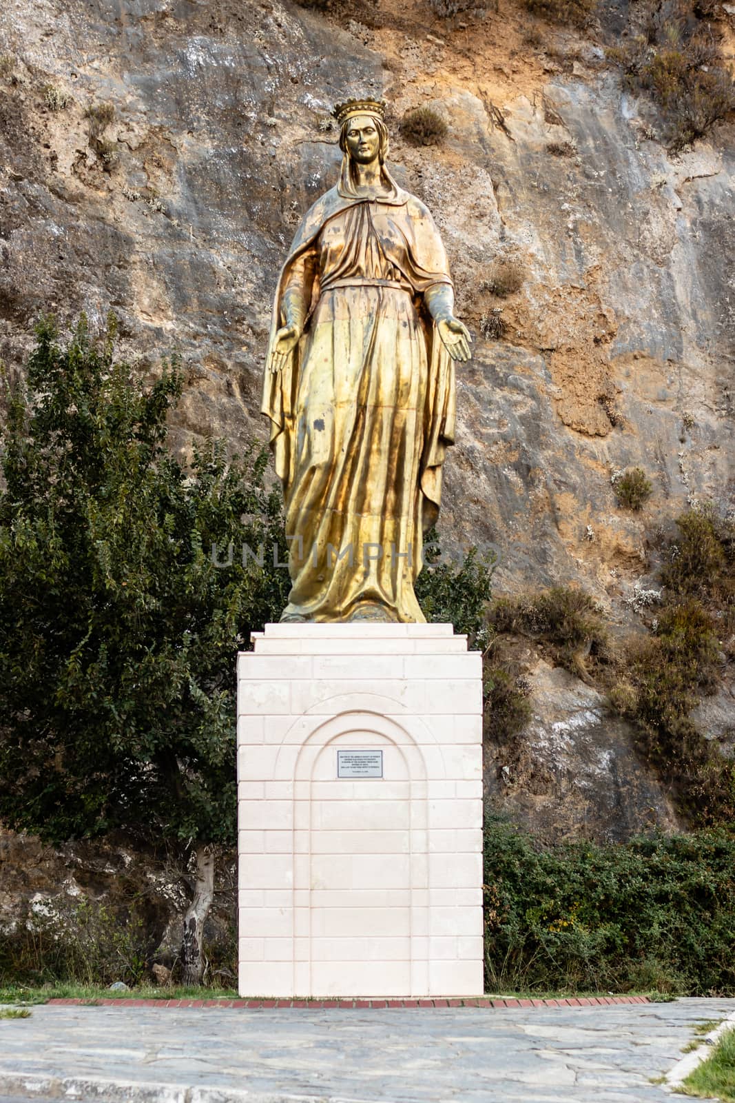 a full body shoot from golden mother mary statue - detailed and nice looking shoot. photo has taken from izmir/turkey.