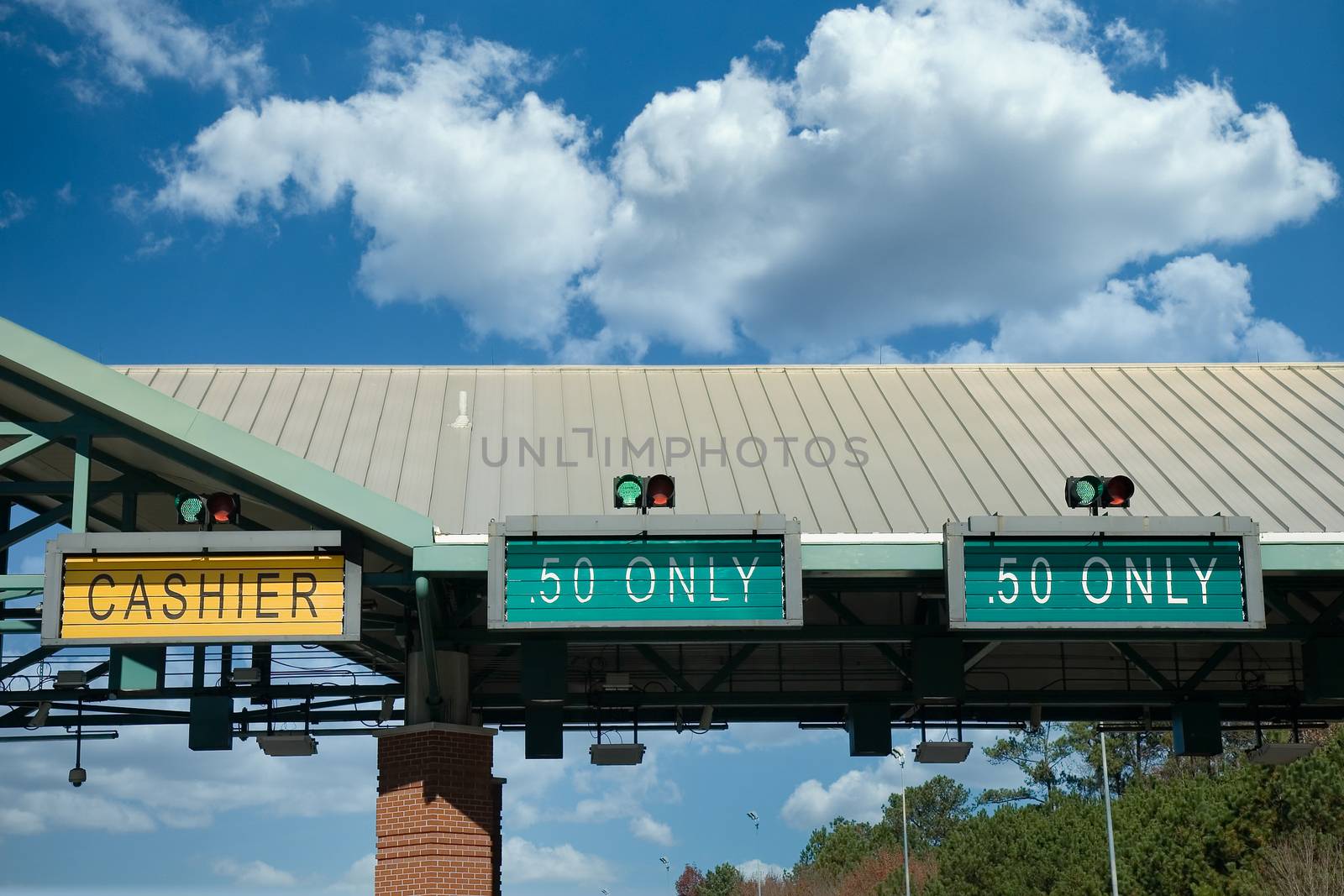 Pay gates on a metropolitan toll road