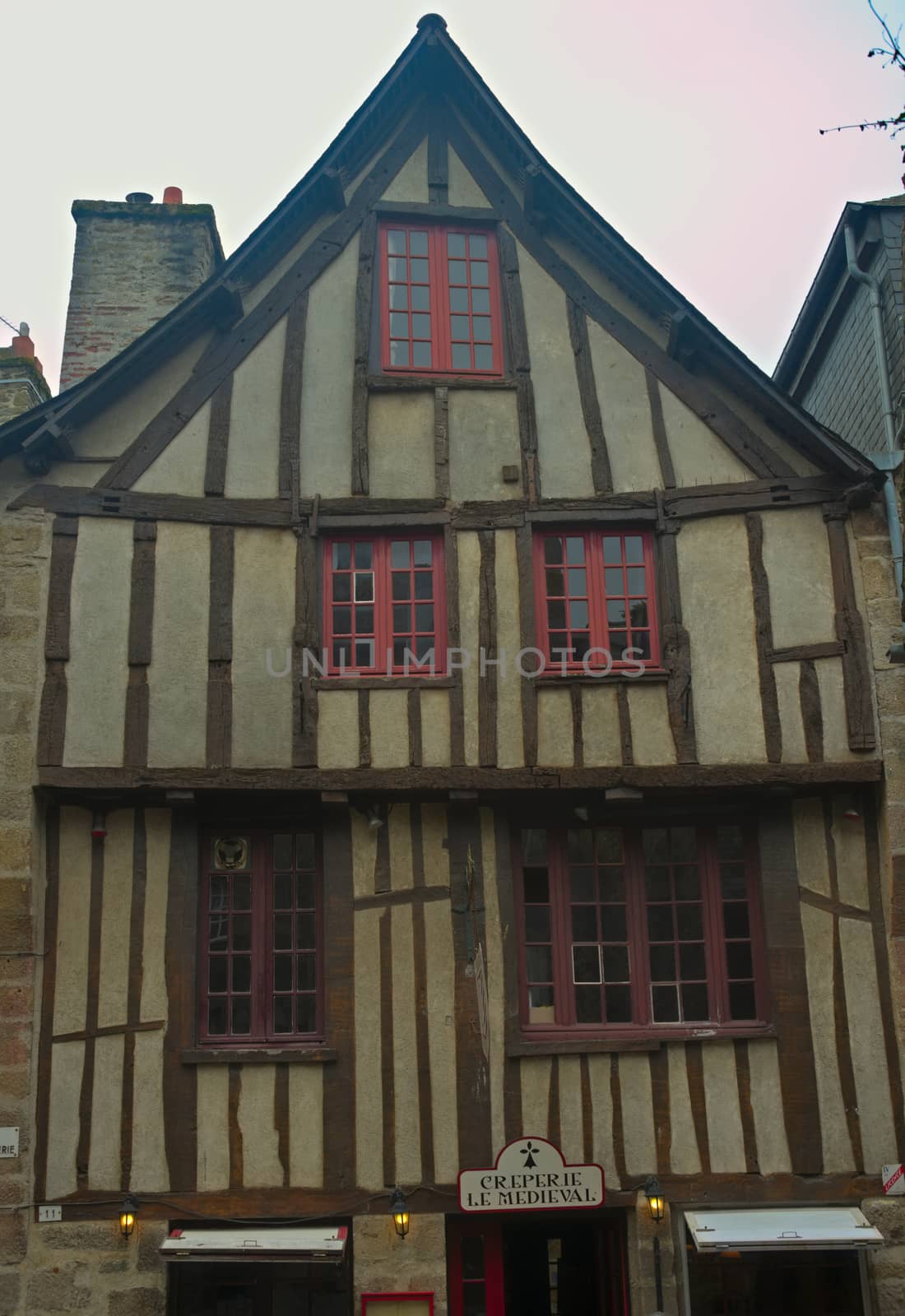 Fully restored old medieval traditional house in Dinon, France