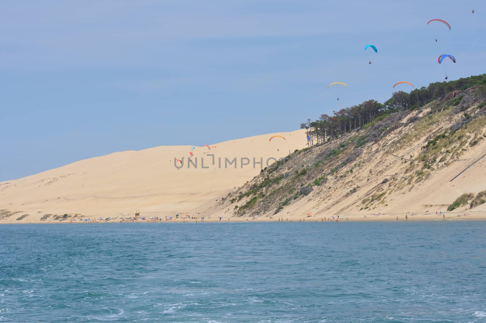 holidays around the Arcachon bay and the pilat dune, France.
summer evening on the beach