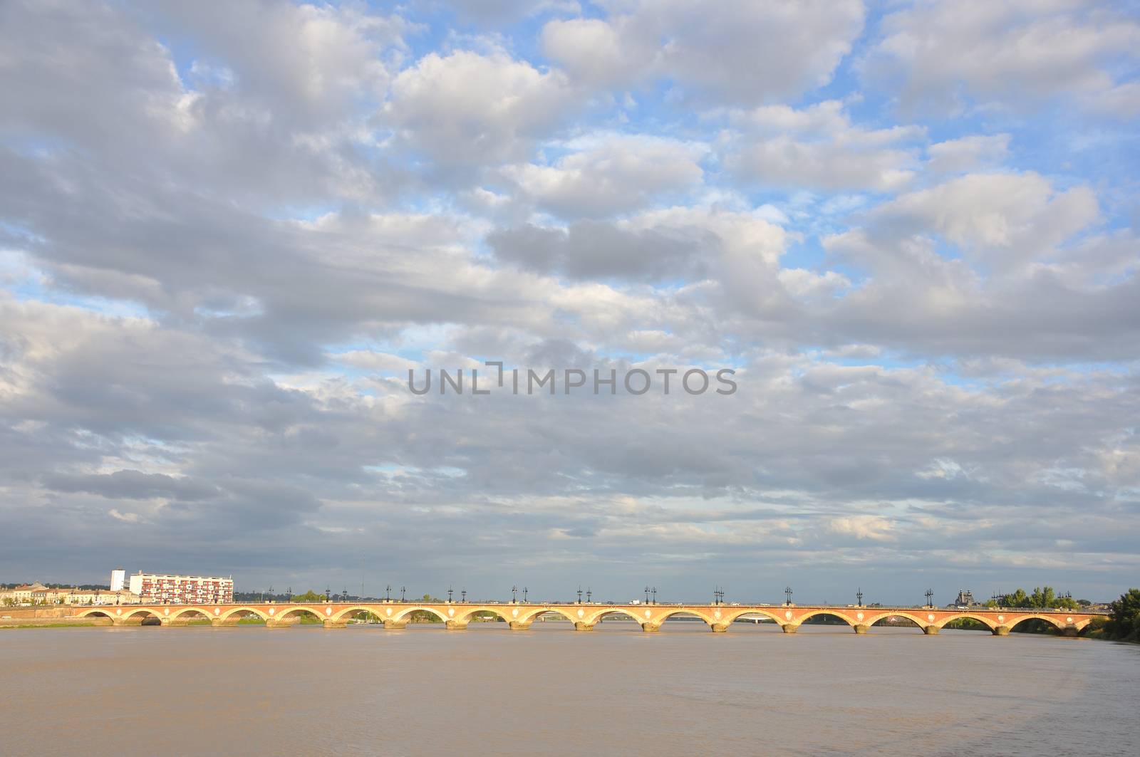 discovery of the city of Bordeaux, treasure of Aquitaine. monument of France