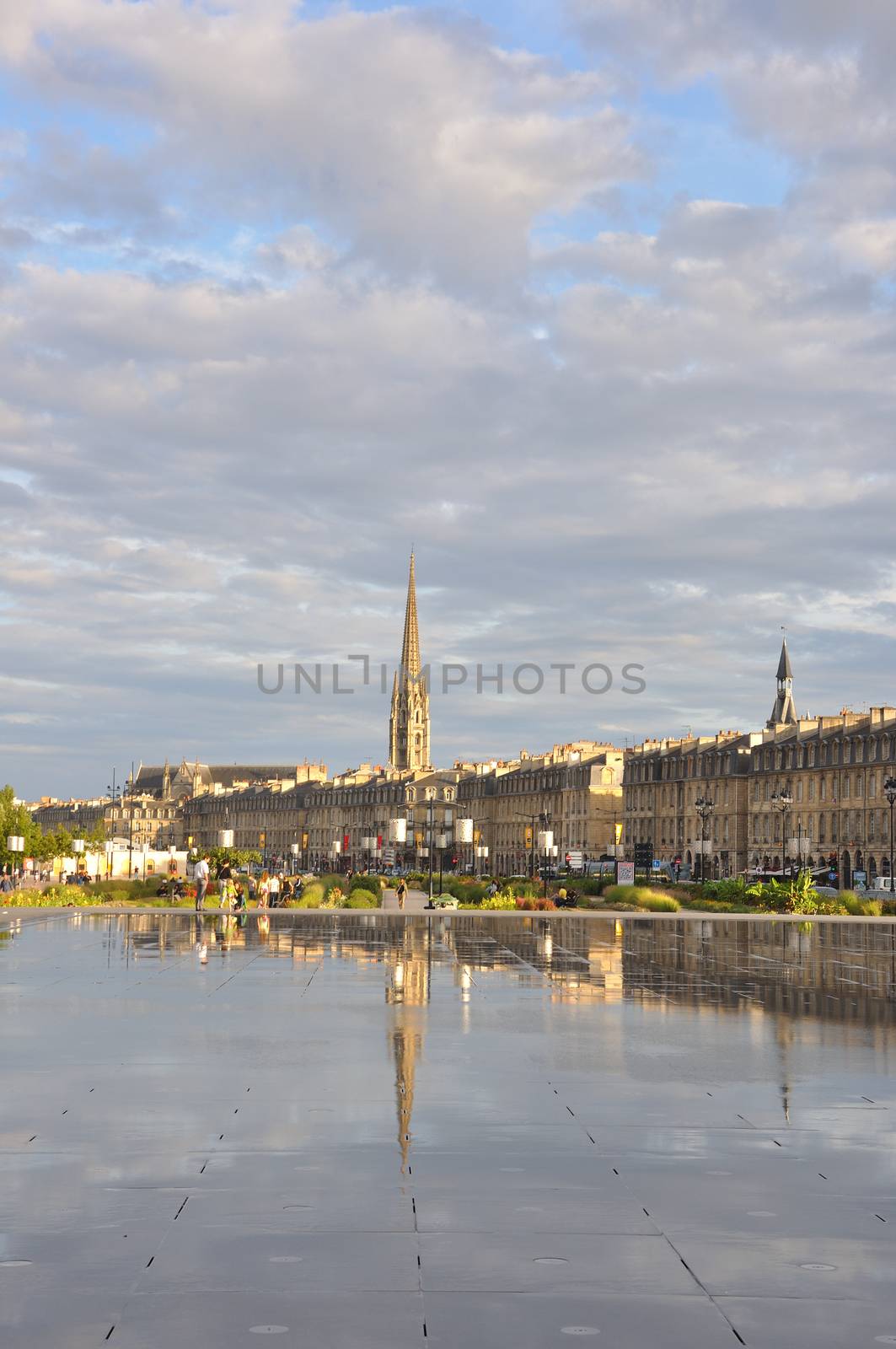 discovery of the city of Bordeaux, treasure of Aquitaine. monument of France
