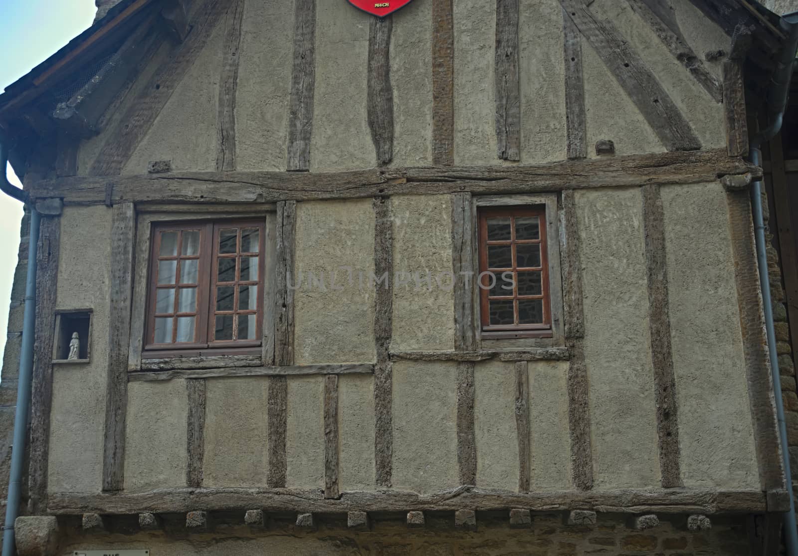 Fully restored old medieval traditional house in Dinan, France