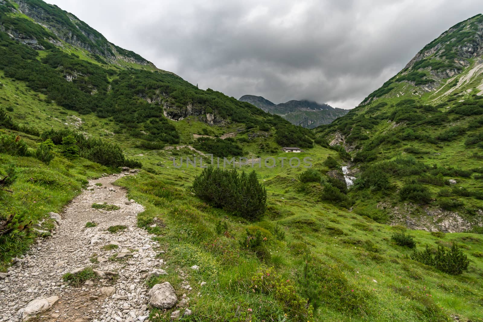 Fantastic mountain hike to the summit of Großer Krottenkopf in the Allgäu Alps