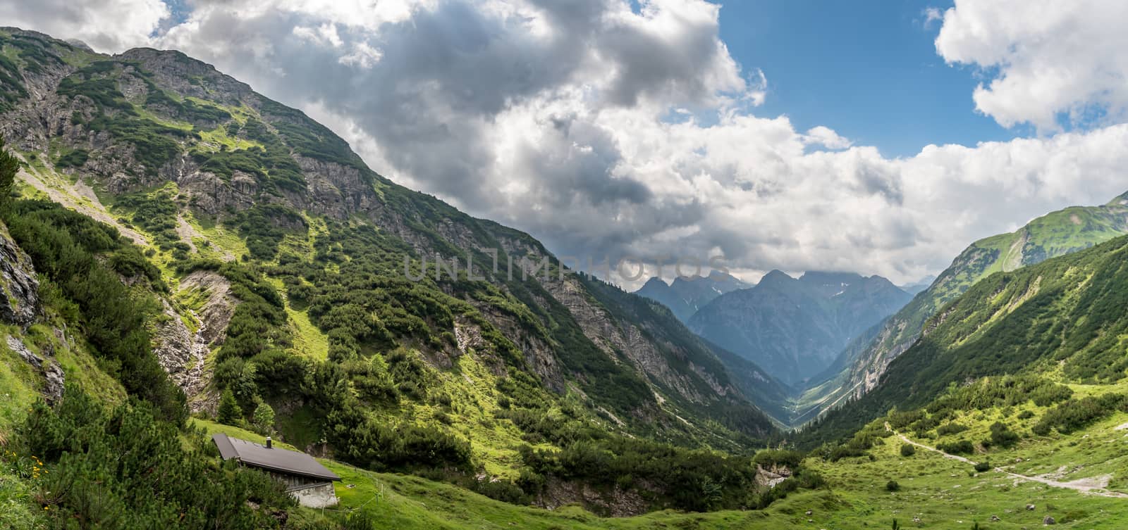 Mountain hike to the Großer Krottenkopf by mindscapephotos