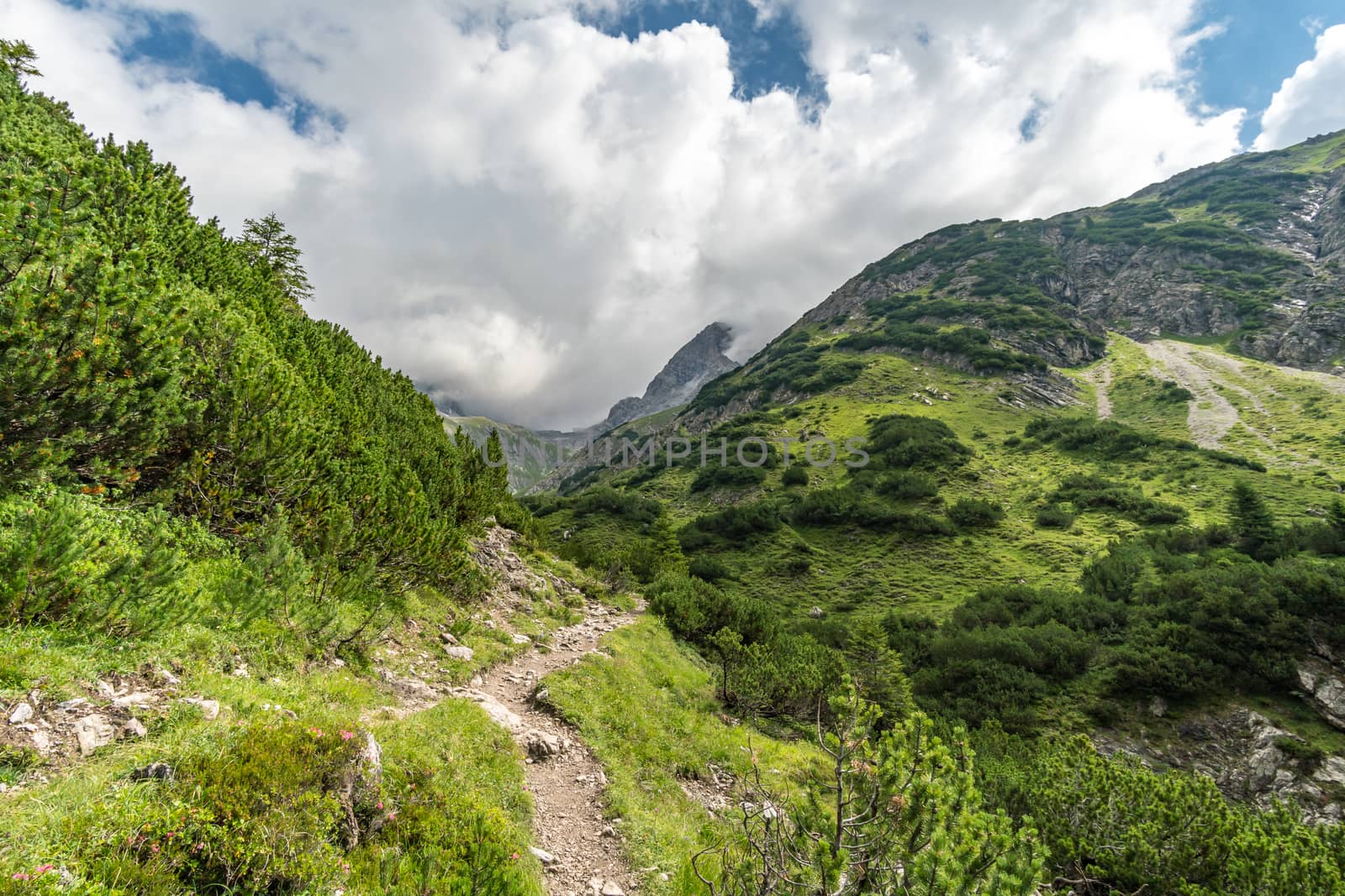 Mountain hike to the Großer Krottenkopf by mindscapephotos