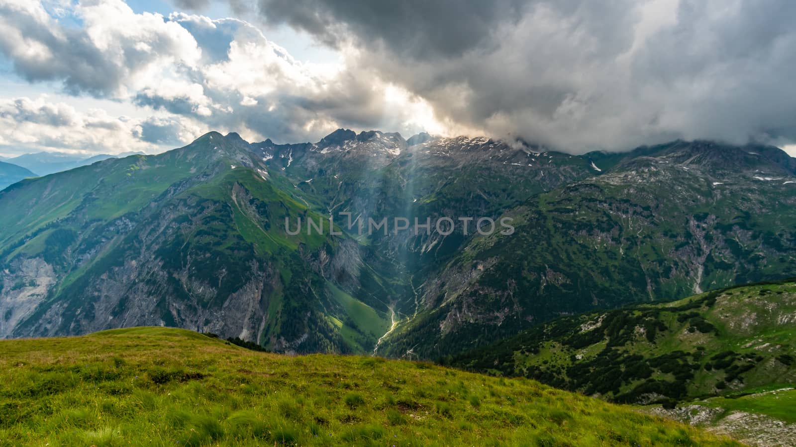 Fantastic mountain hike to the summit of Großer Krottenkopf in the Allgäu Alps