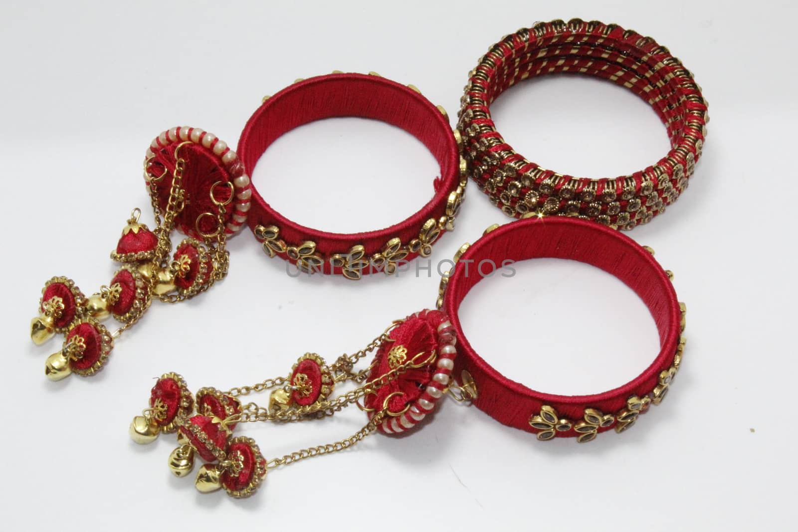 beautiful bangles set for women latest fashion by KUL-WIN