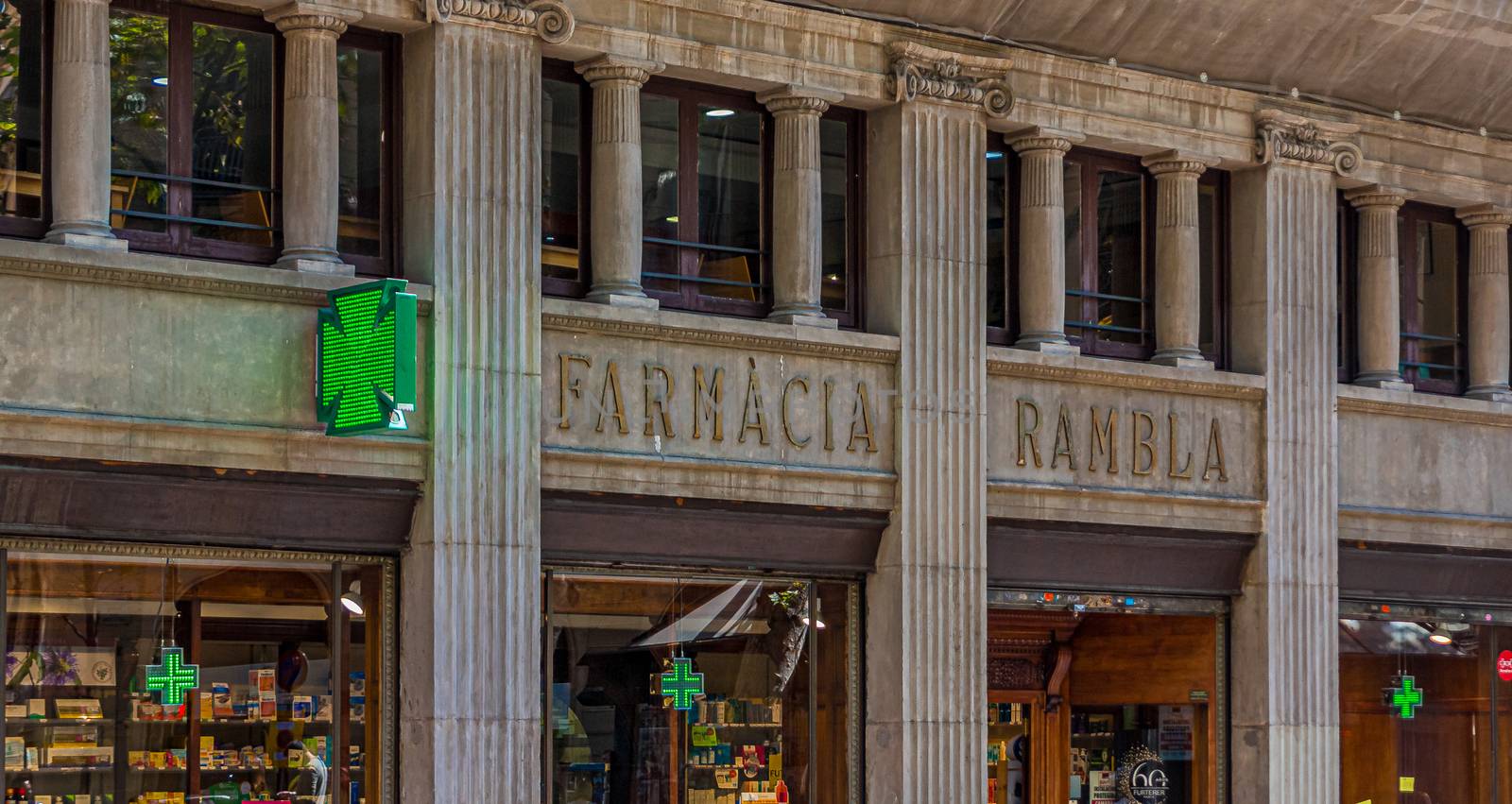 Farmacia Rambla in Barcelona by dbvirago