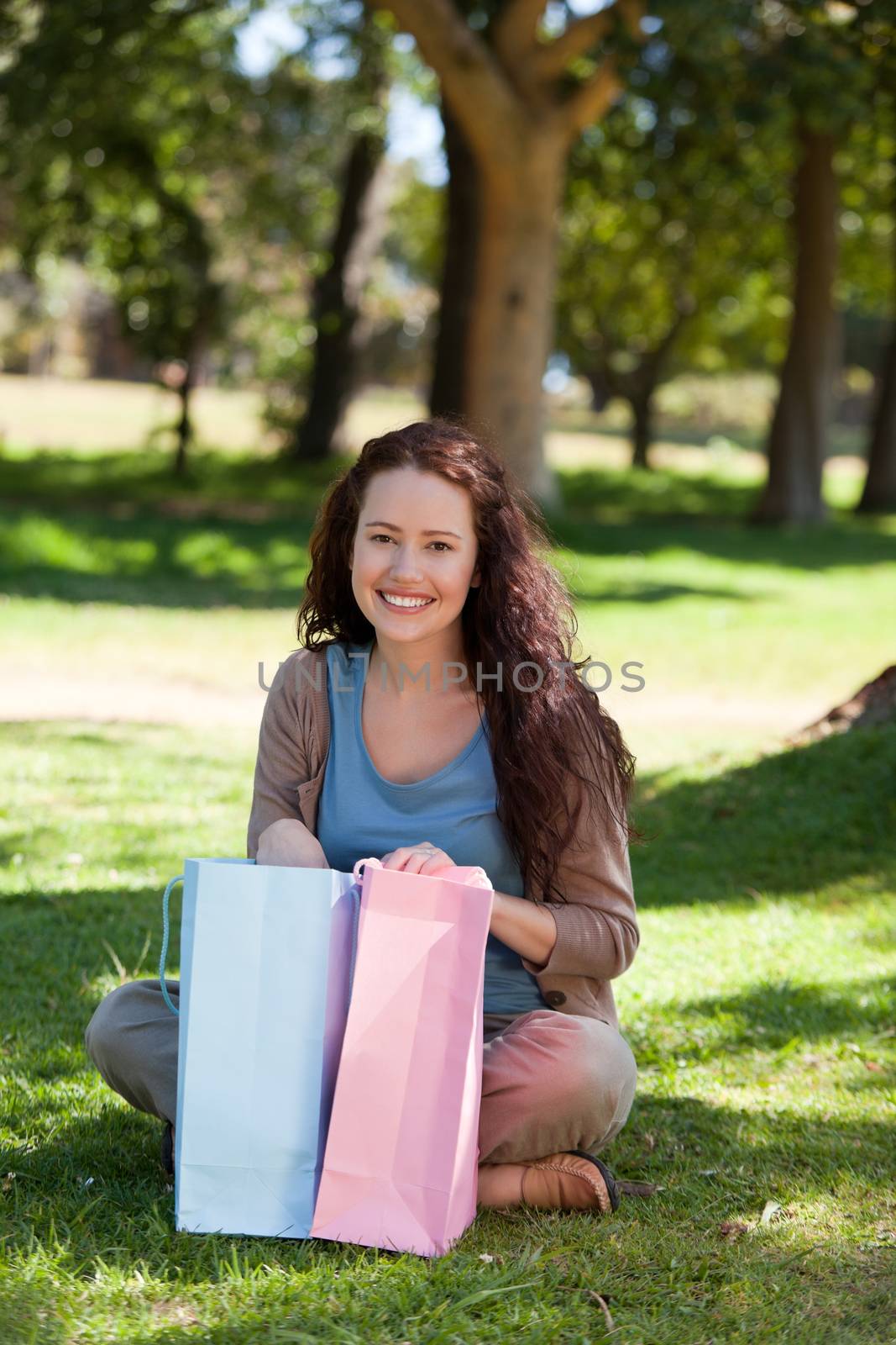 Beautiful woman with her shopping bag by Wavebreakmedia