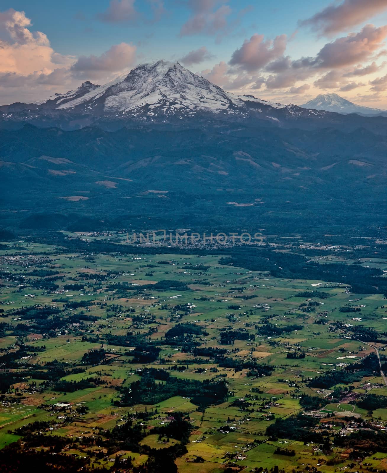 Mount Ranier in Distance by dbvirago