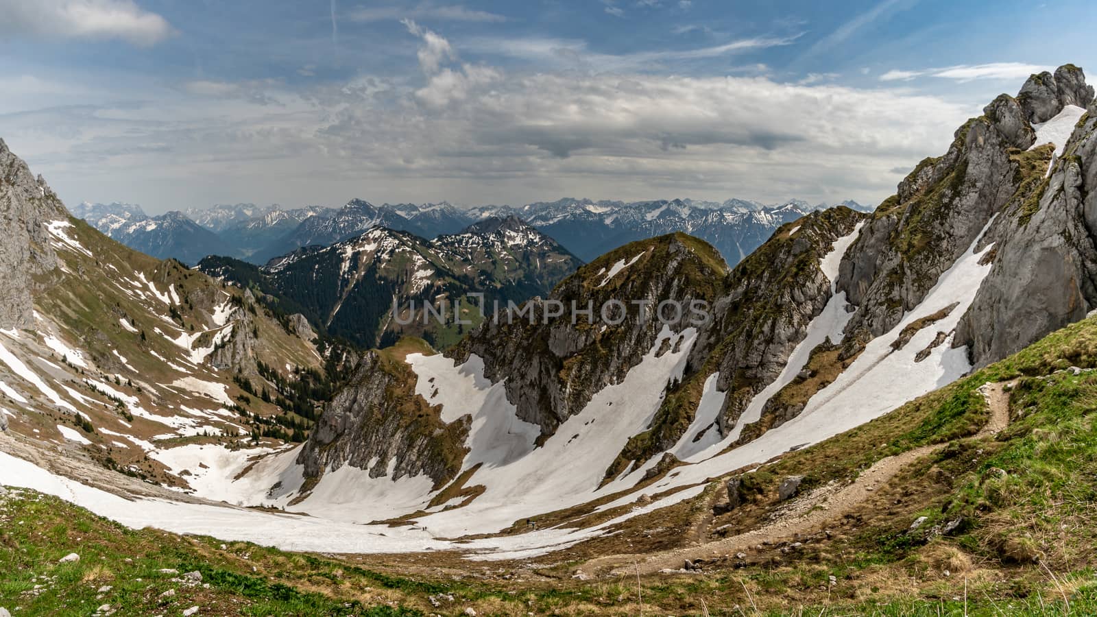 Fantastic hike to the top of the Rote Fluh in the Tannheimer Tal, Austria