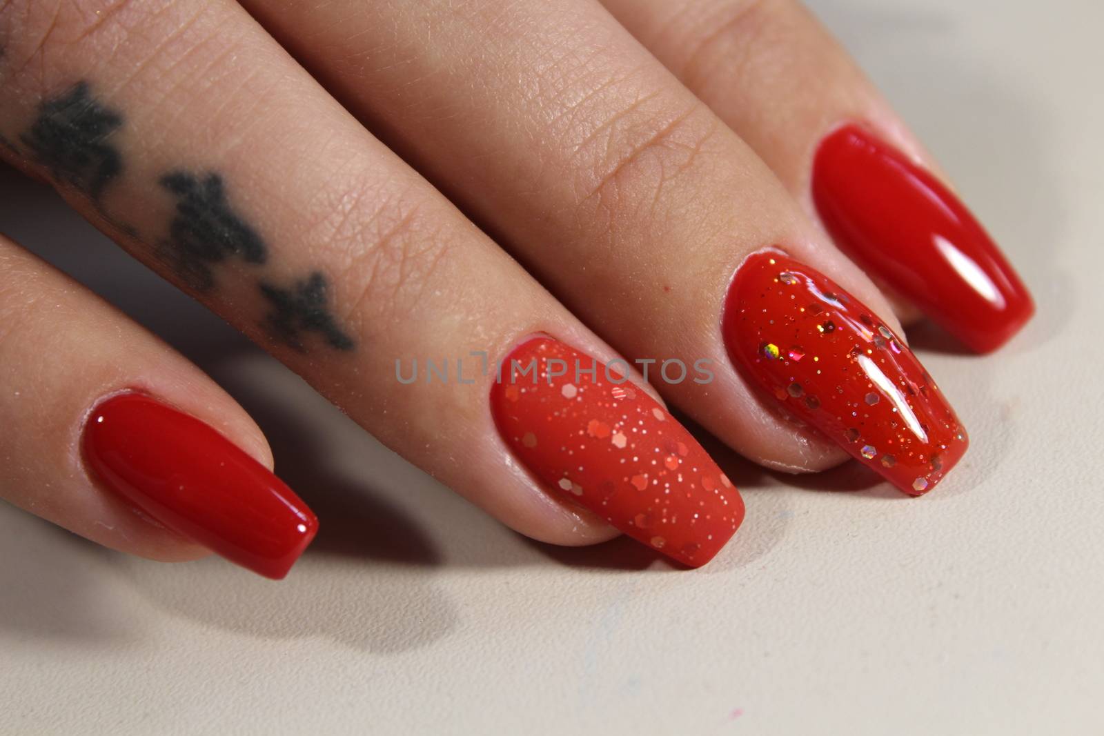 Long beautiful red nails, effective manicure design