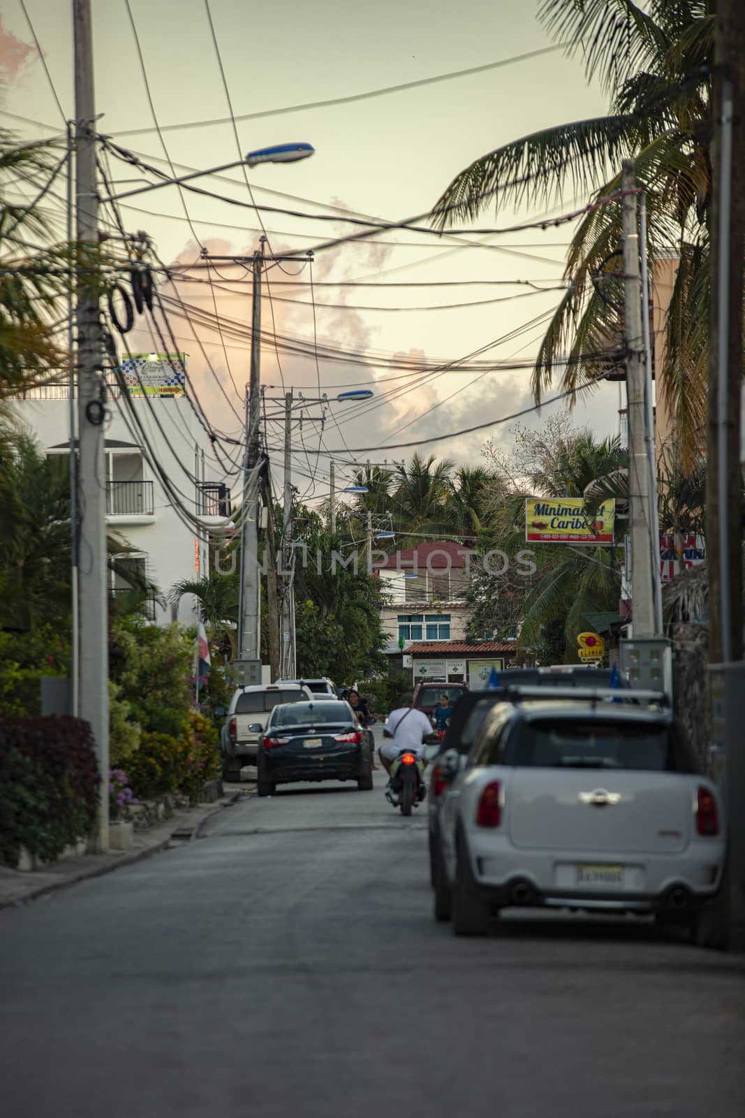 Scene of daily life on the streets of Dominicus 14 by pippocarlot