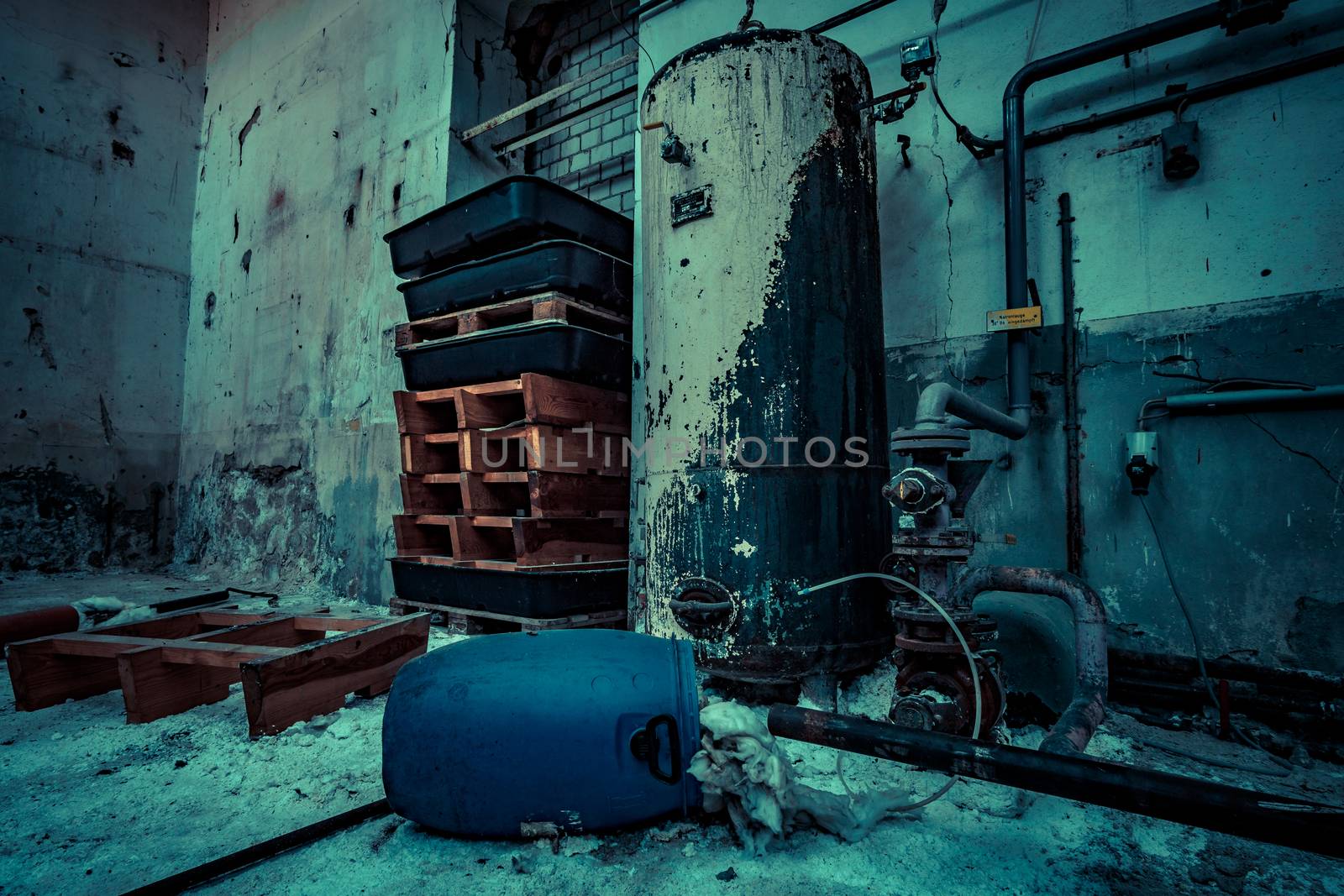 Abandoned places such as factories, farmhouses, shops, houses, facilities and clinics in Germany