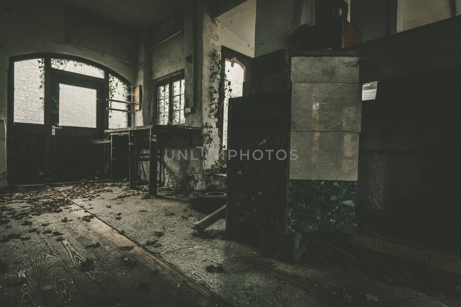 Abandoned places such as factories, farmhouses, shops, houses, facilities and clinics in Germany