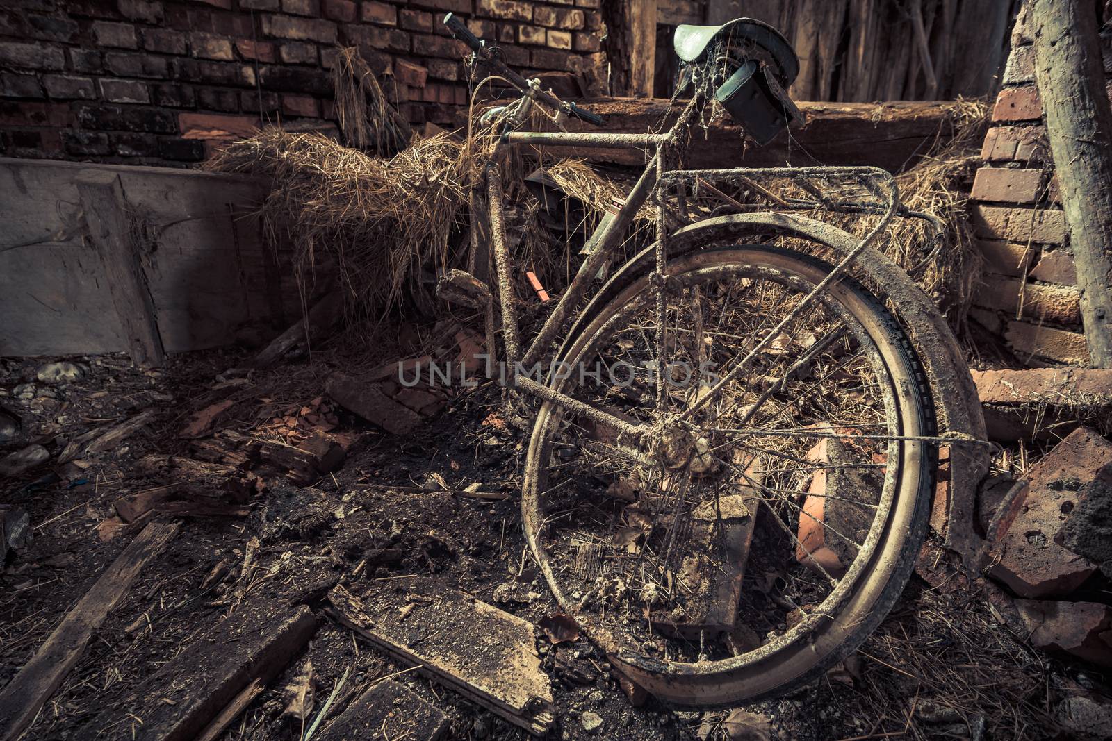 Abandoned places such as factories, farmhouses, shops, houses, facilities and clinics in Germany