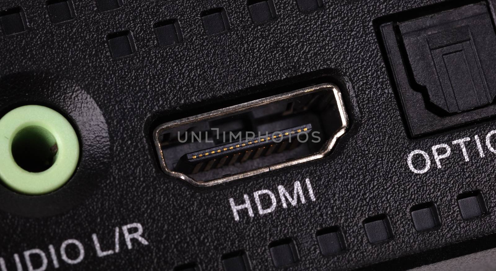 Particular hdmi connection on a device, selective focus