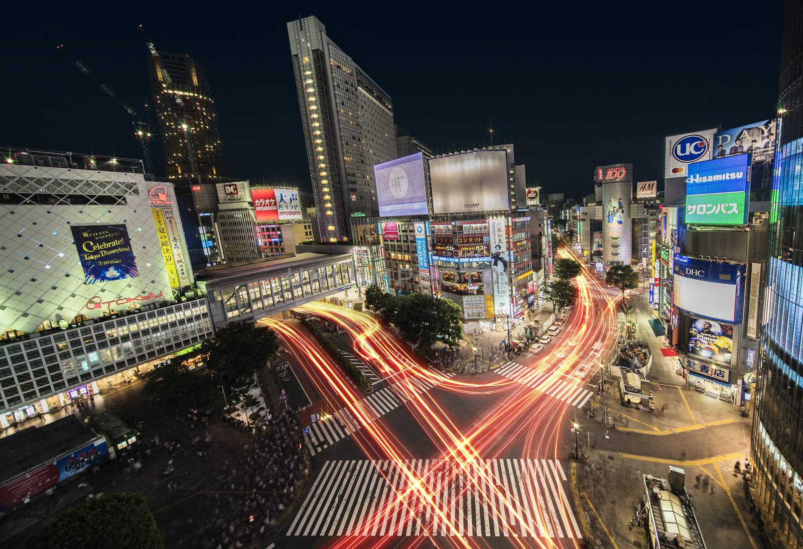 Aerial view of the Shibuya Crossing Intersection by kuremo