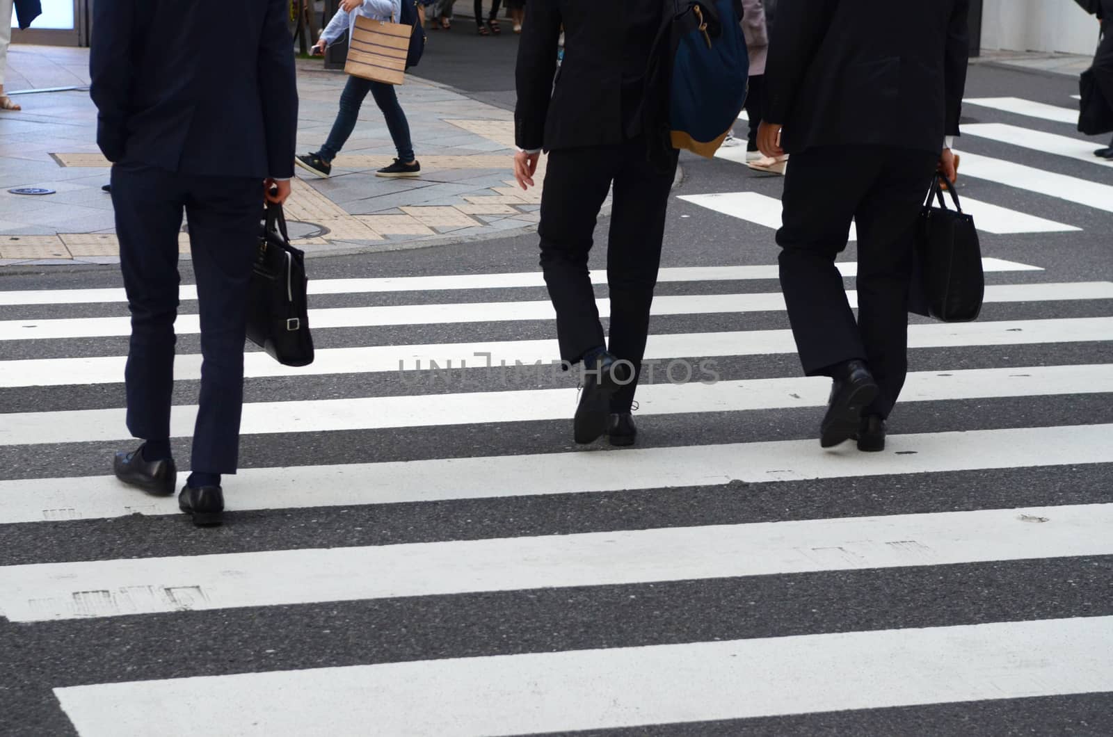pedestrian crossing at Tokyo by yongtick