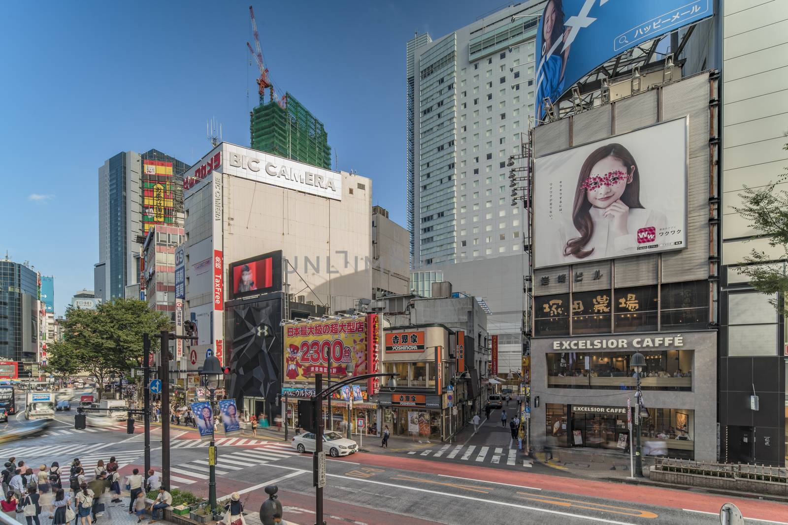 Shibuya Crossing Intersection in front of Shibuya Station by kuremo