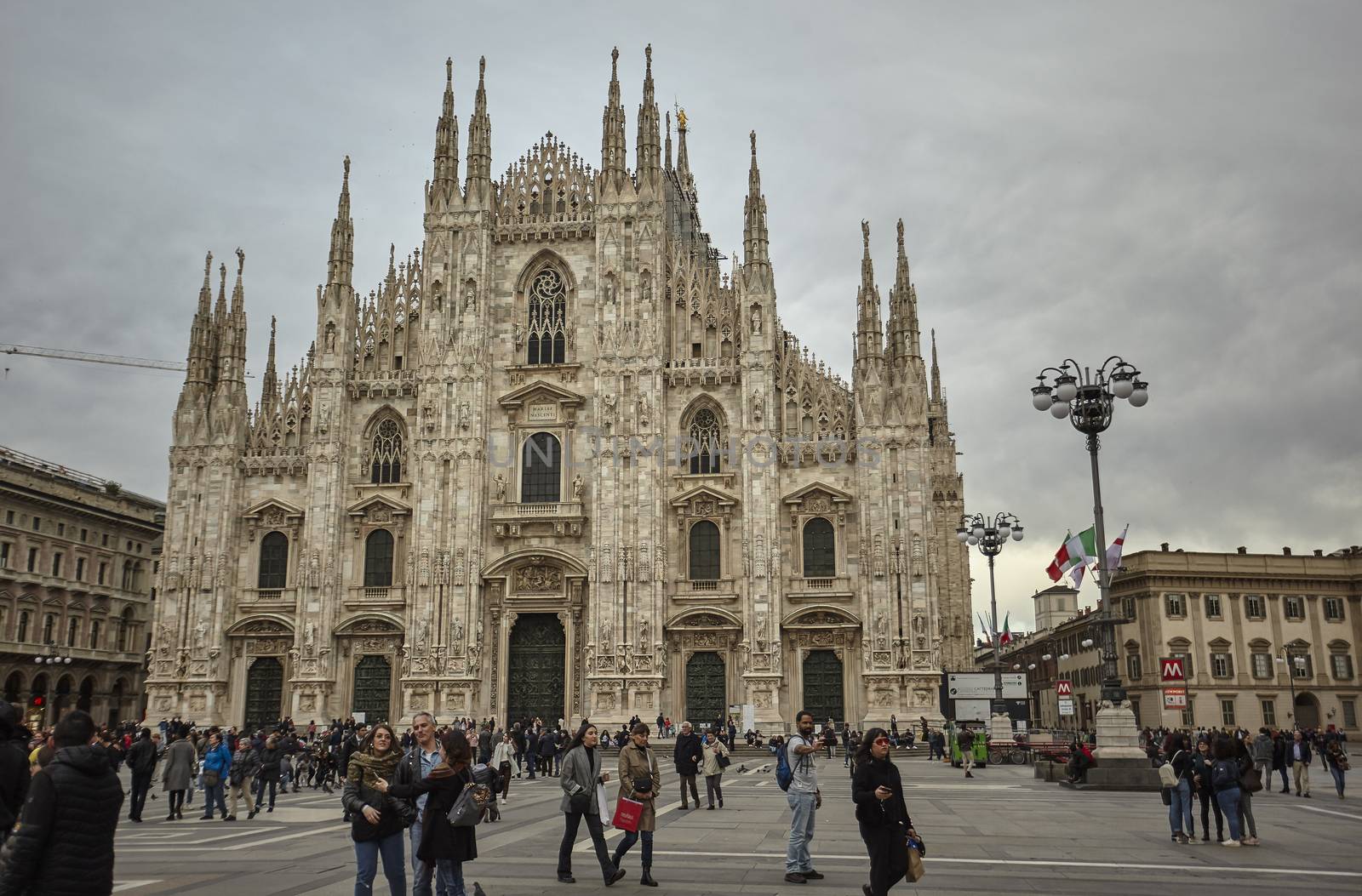 Milan Cathedral with tourists and people strolling en masse on the square 9 by pippocarlot