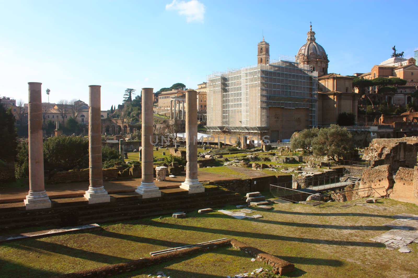 Rome and beautiful historical details in the Imperial Forums by alessiapenny90